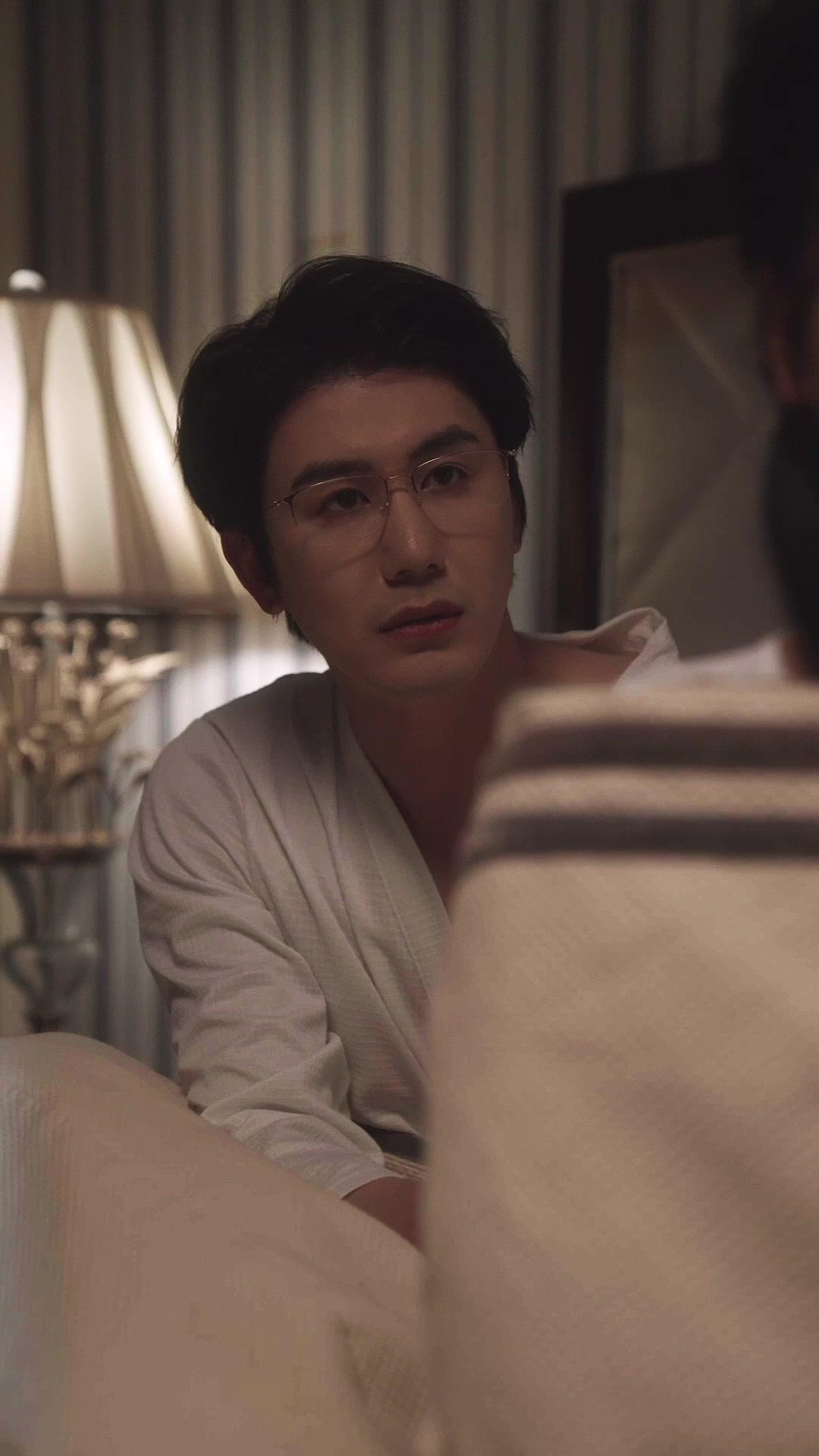 Cinta di Balik Lukisan