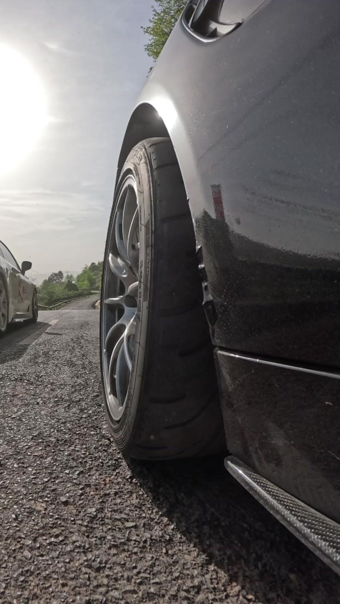 Trở Lại Đường Đua