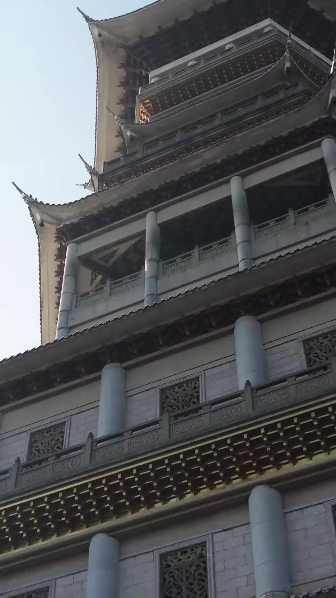 (Dublajlı) Sürpriz Kahraman2