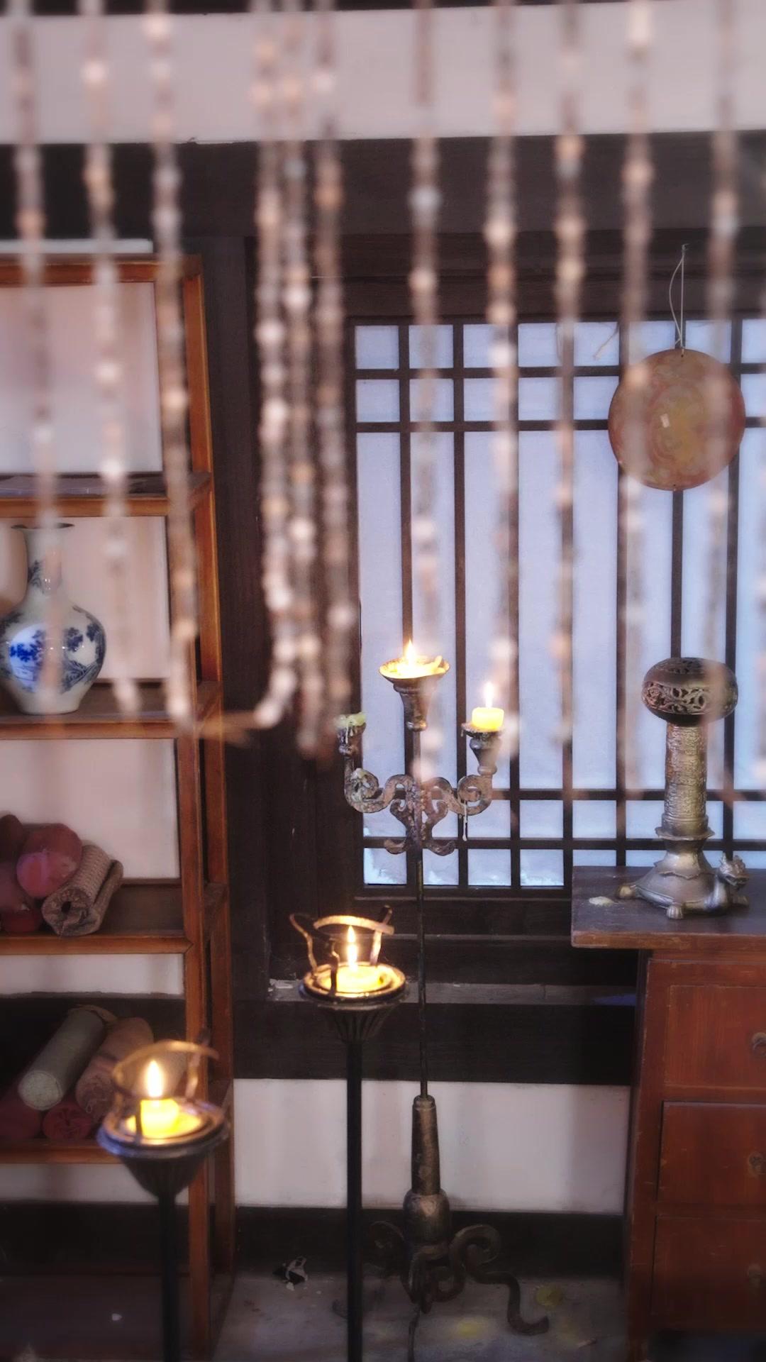 She Will Burn the Throne