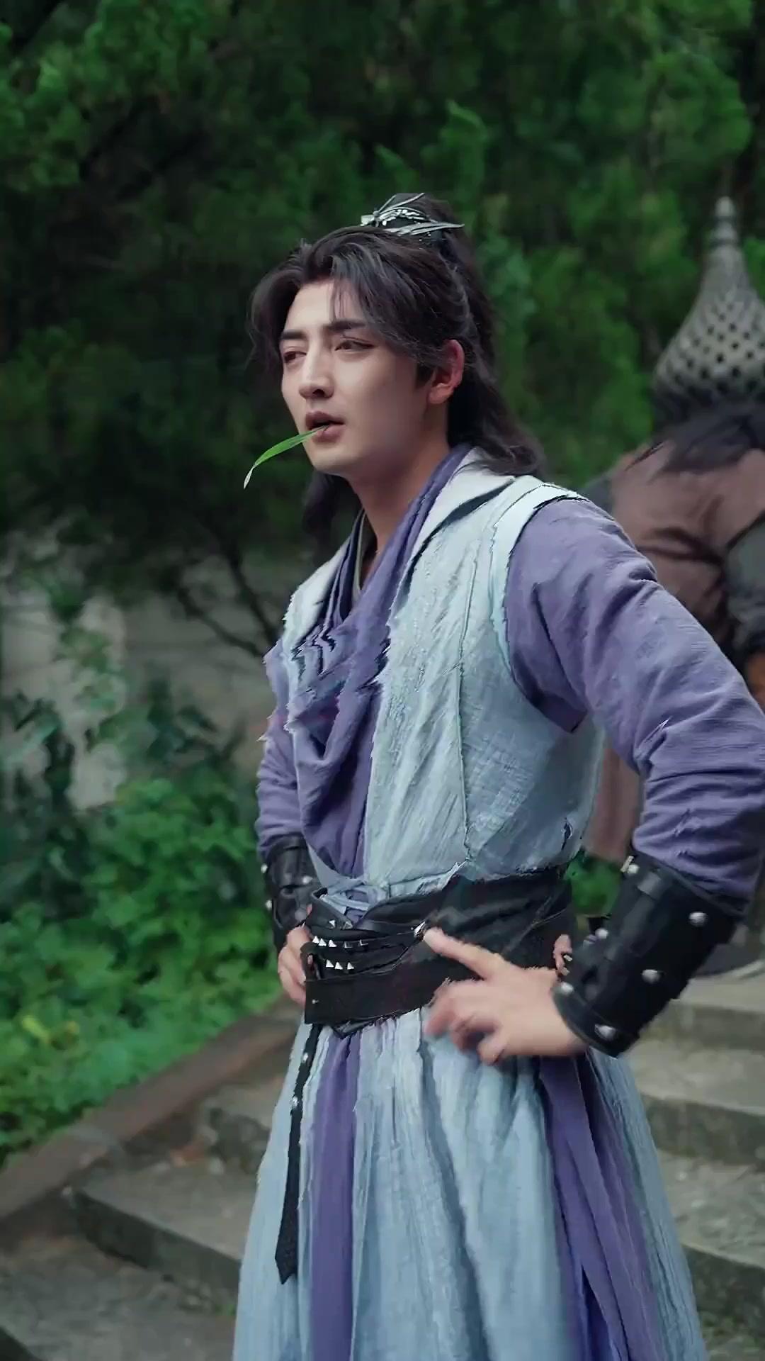 霊剣山、成長物語