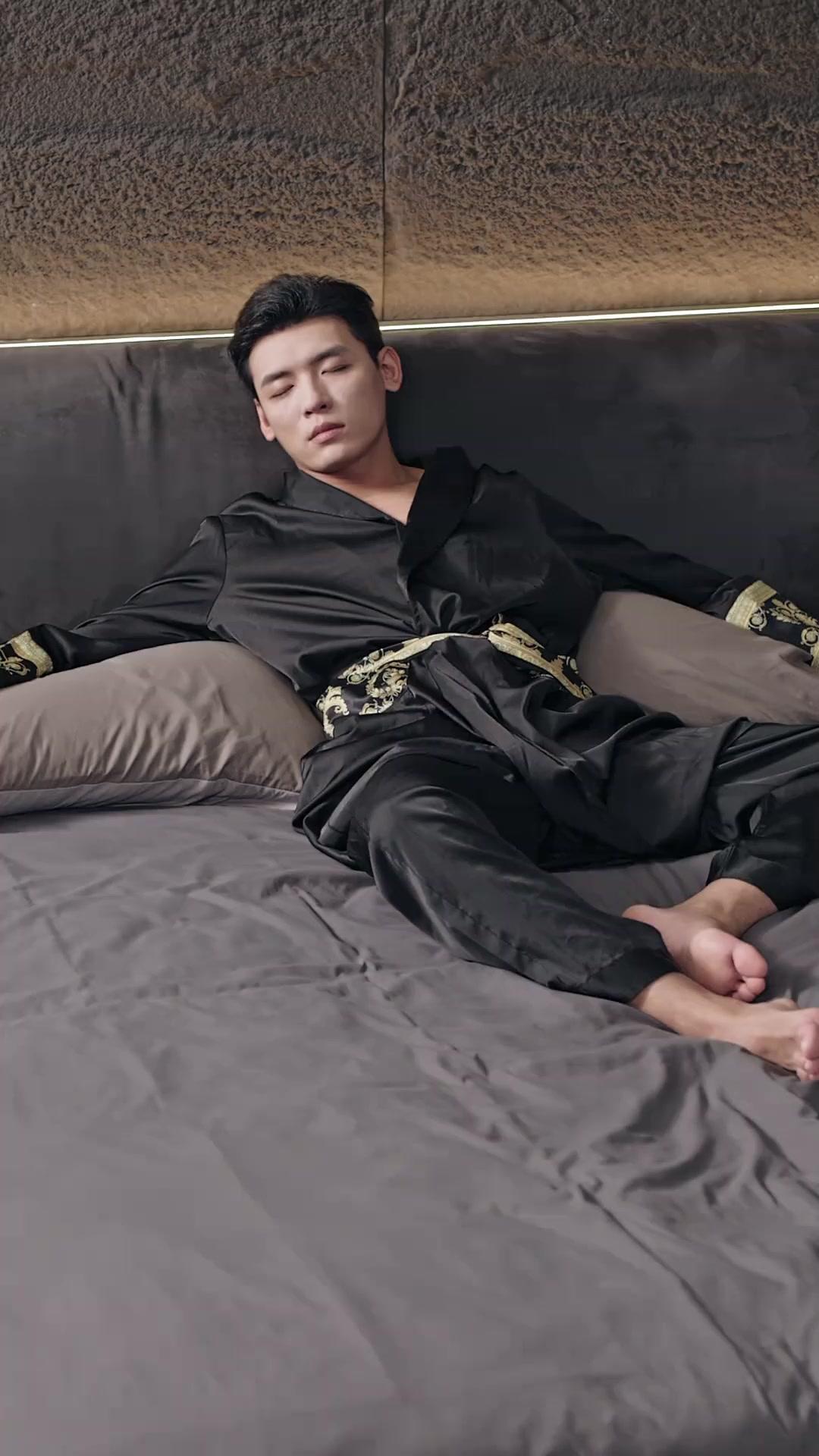 Pacar Bayaran itu Bosku