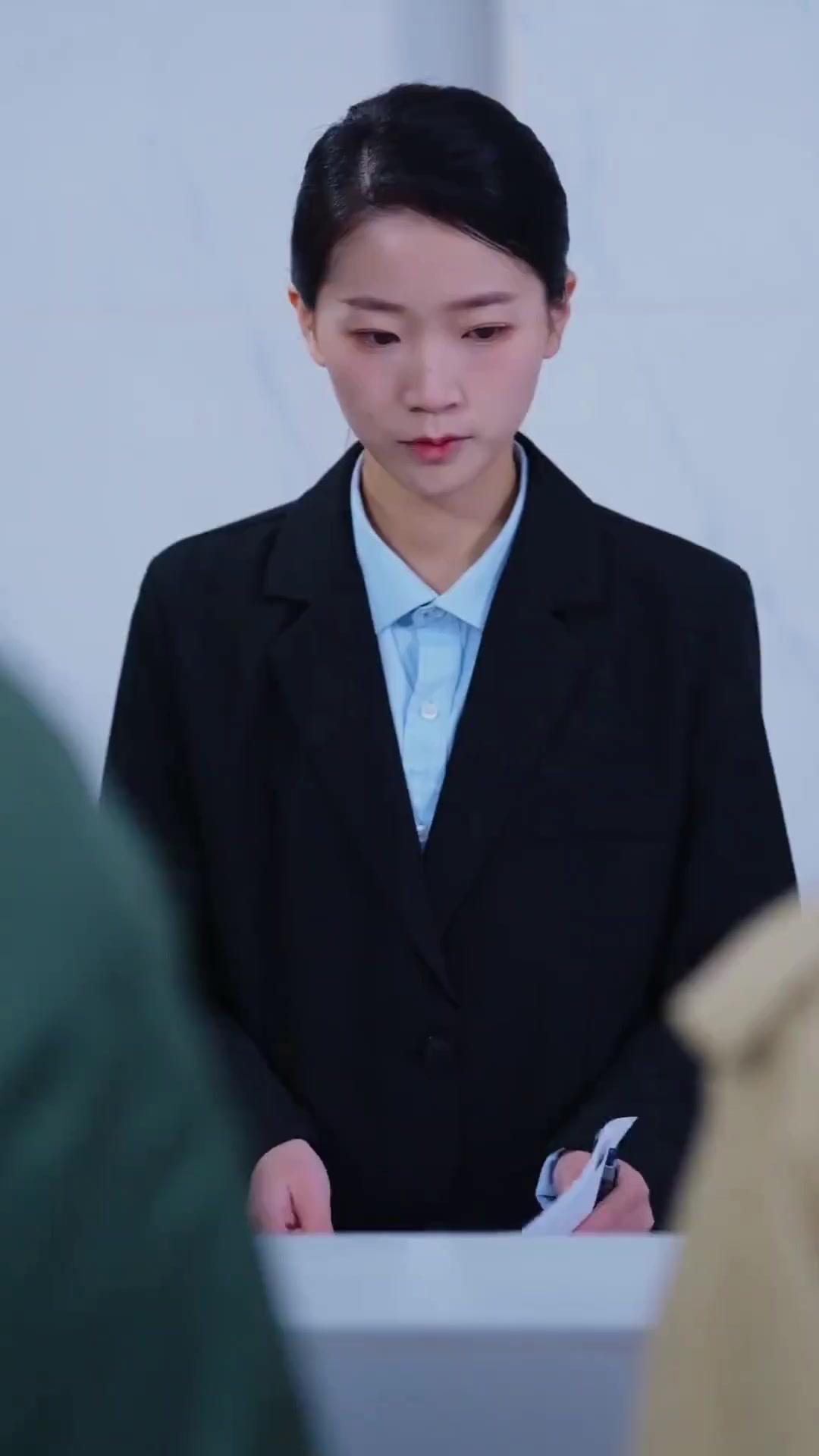 (Doblado) La niebla quedó, ella no