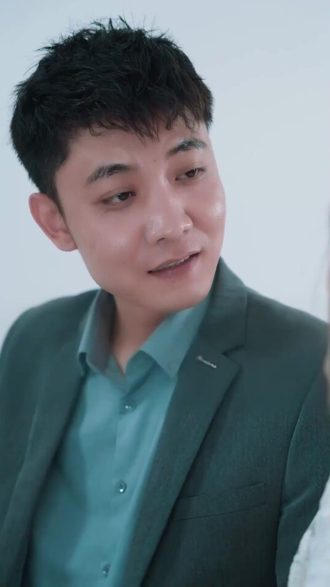 เจ้าสาวจำเป็นของมหาเศรษฐีซ่อนตัว