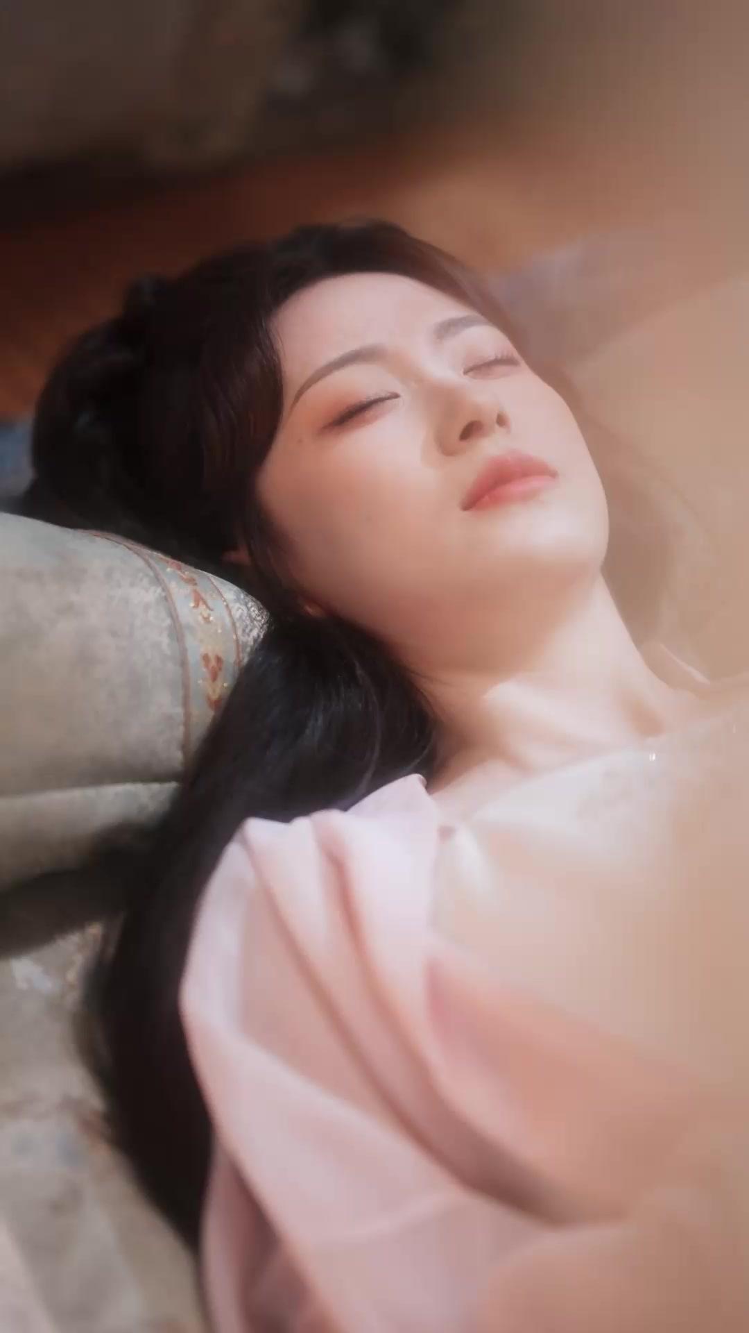 Catatan Pelarian Sang Permaisuri