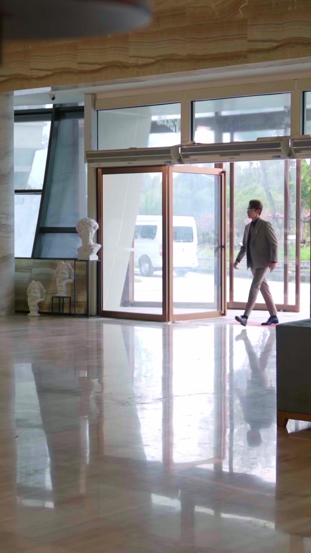 Istri Kontrak Sang CEO