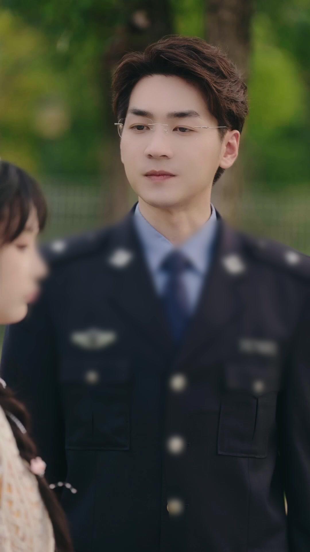 聽懂獸語後，假千金成警局團寵