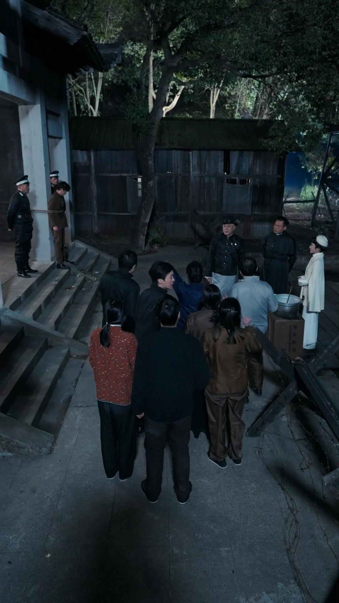 誰說玫瑰沒有槍