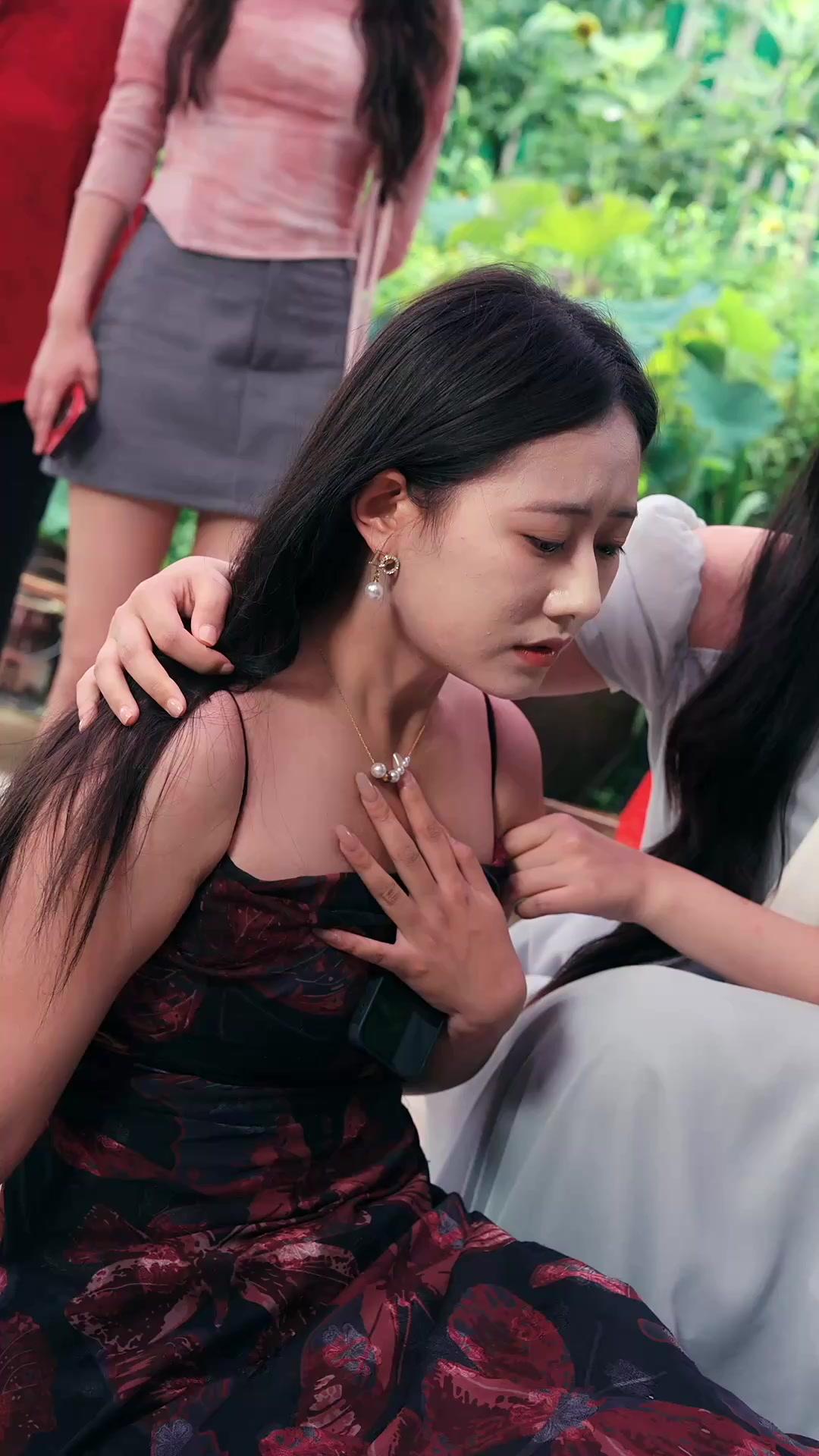 Tersamar Cinta Sang Miliarder