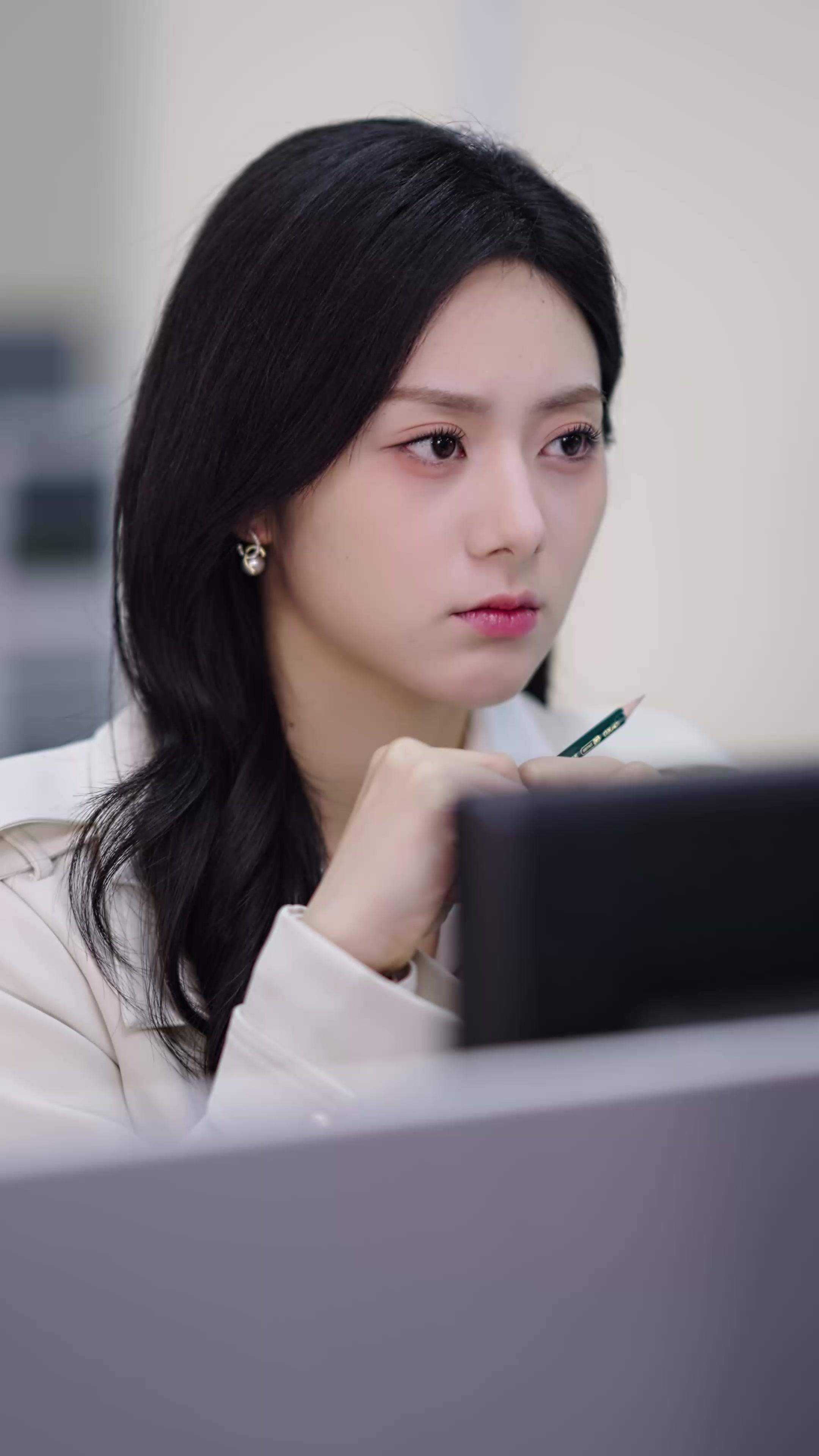 撩到個大佬，他超會撐腰的