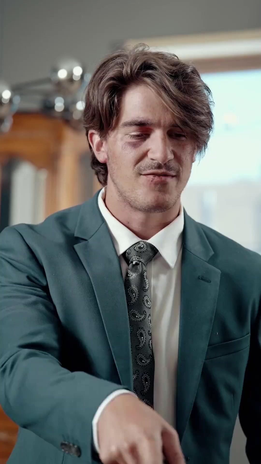 (Doblado) Entre mujeres nos ayudamos