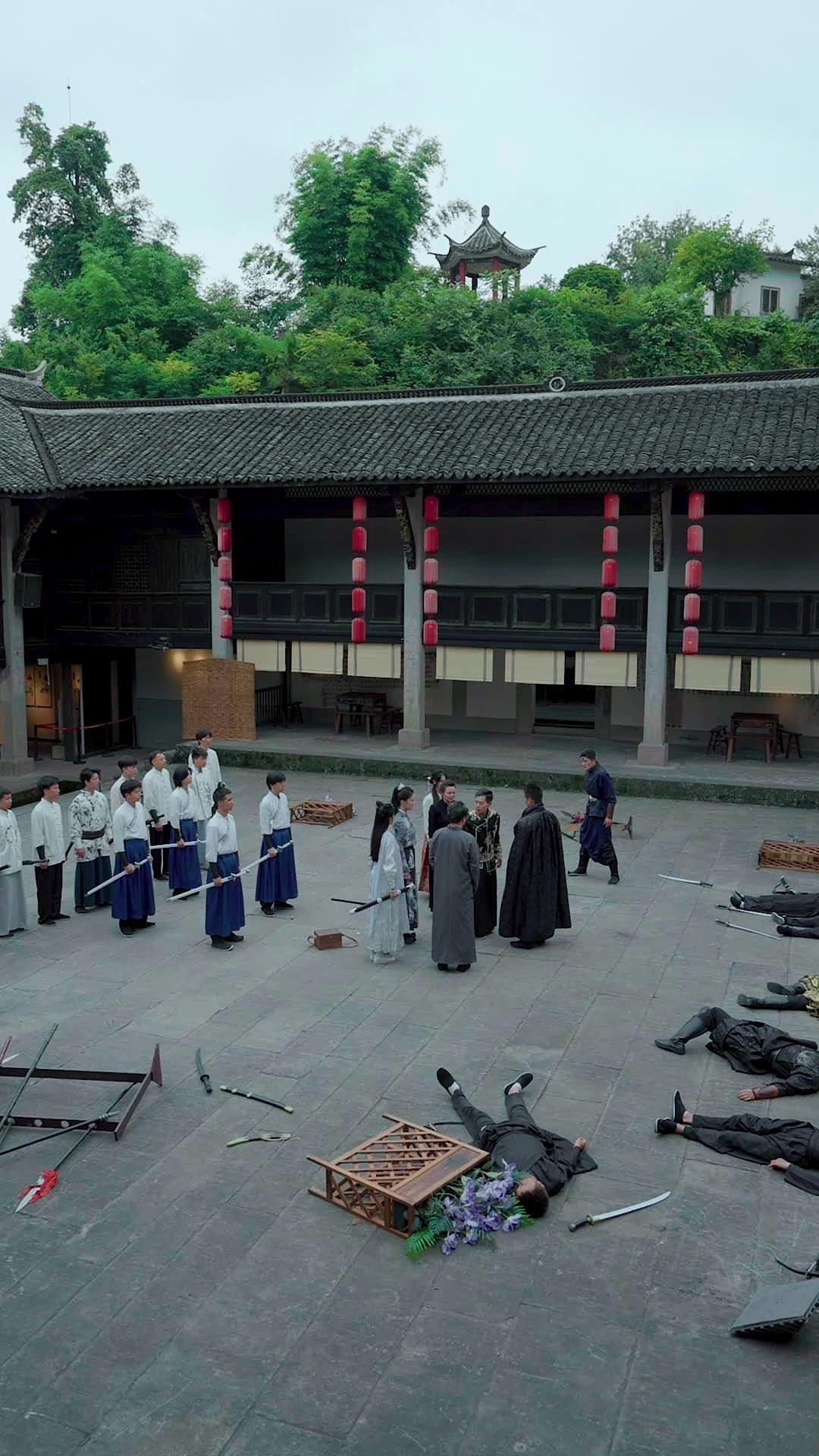 Fénix entre cenizas