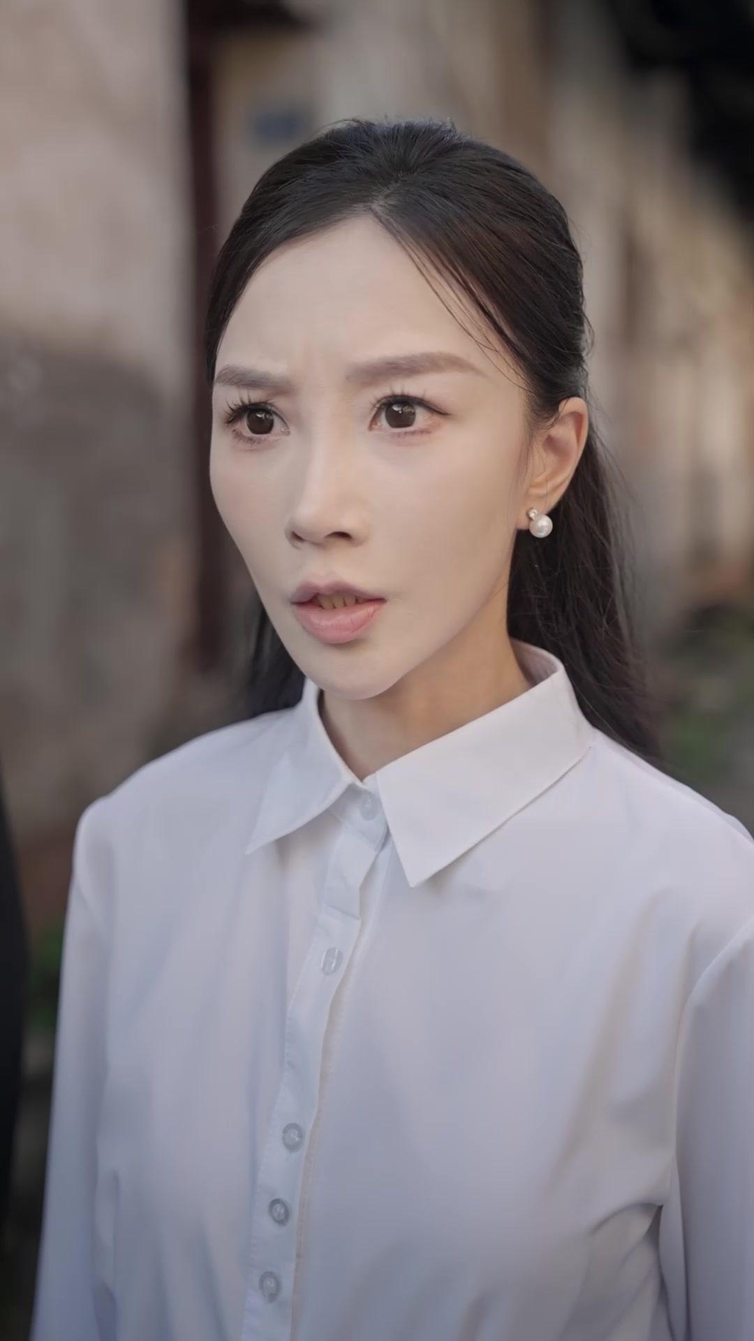 Luz Entre as Sombras