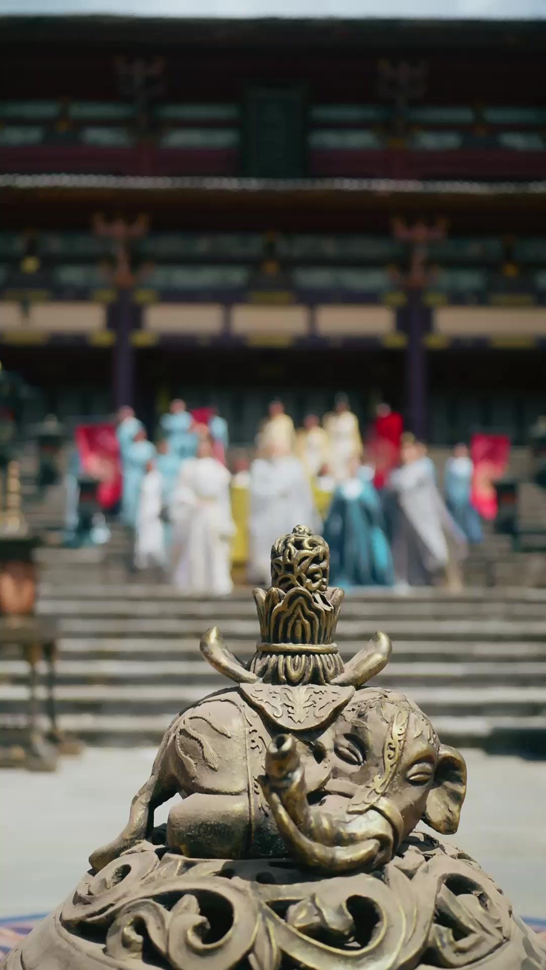 A Vilã… Que Quebra o Destino?!