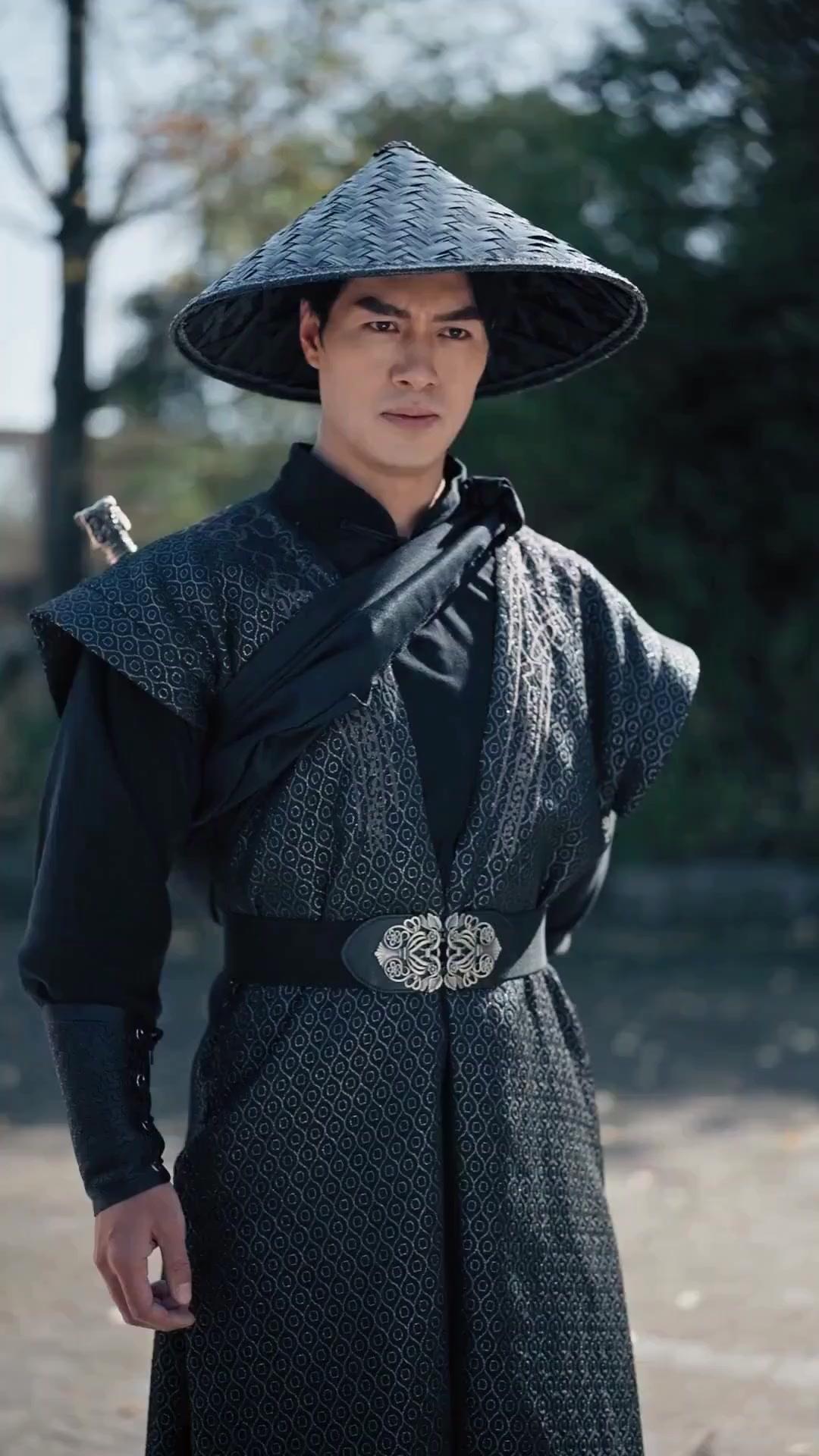 (Lồng tiếng)Võ Thần Ẩn Tích