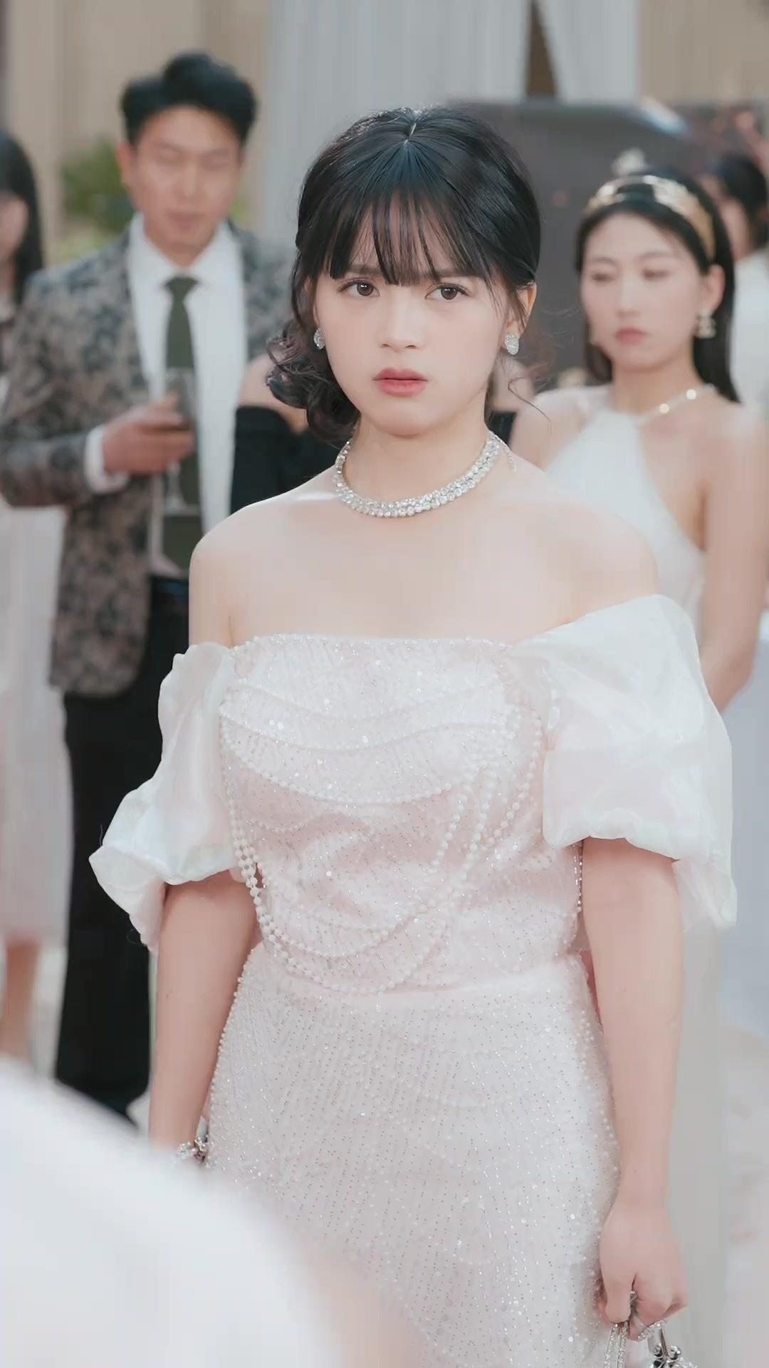 (พากย์เสียง) ทายาทเศรษฐีน้ำมัน