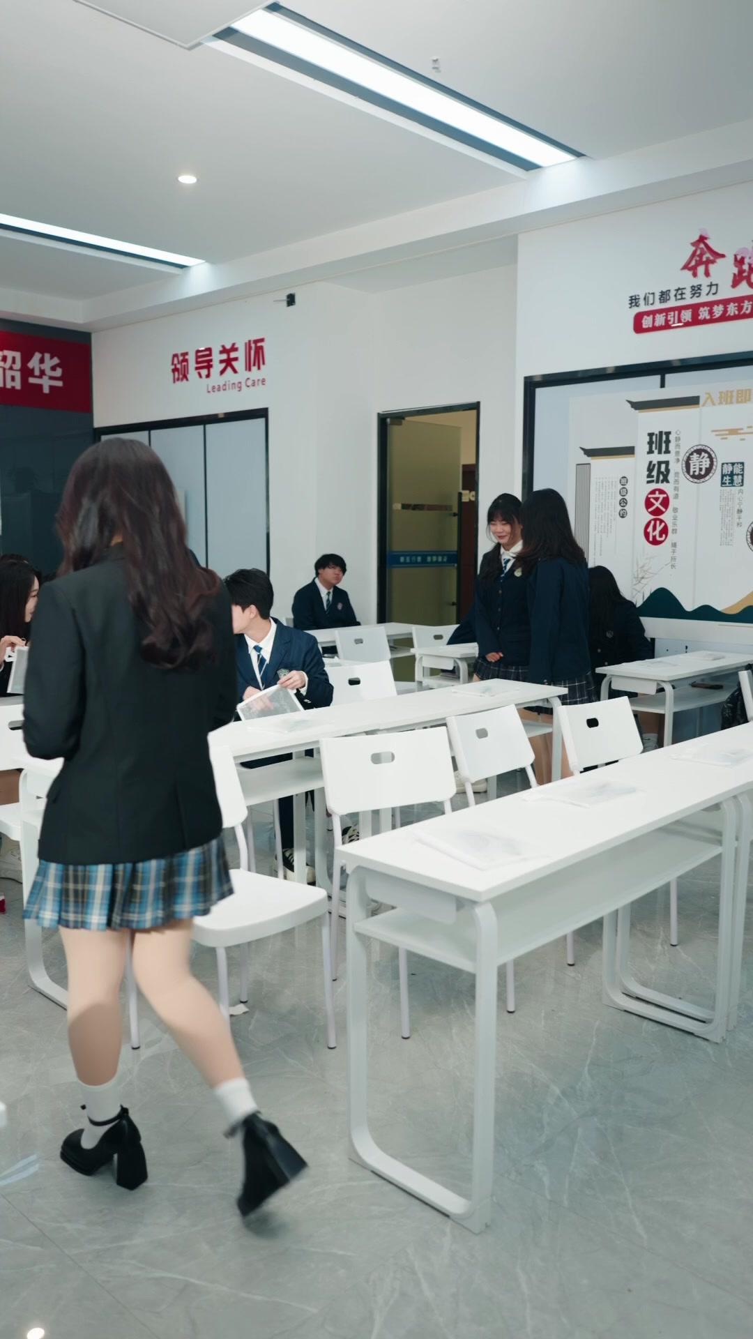 Puteri Sekolah Kembali Berkuasa