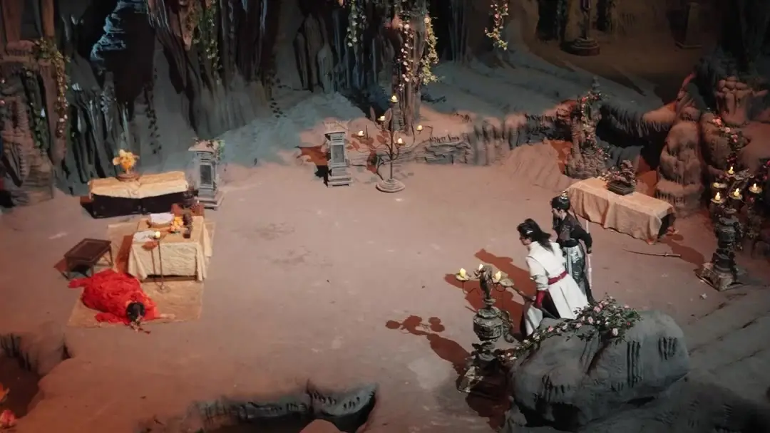 Sürpriz Kahraman 2: Mağarada Kanlı Bir Veda