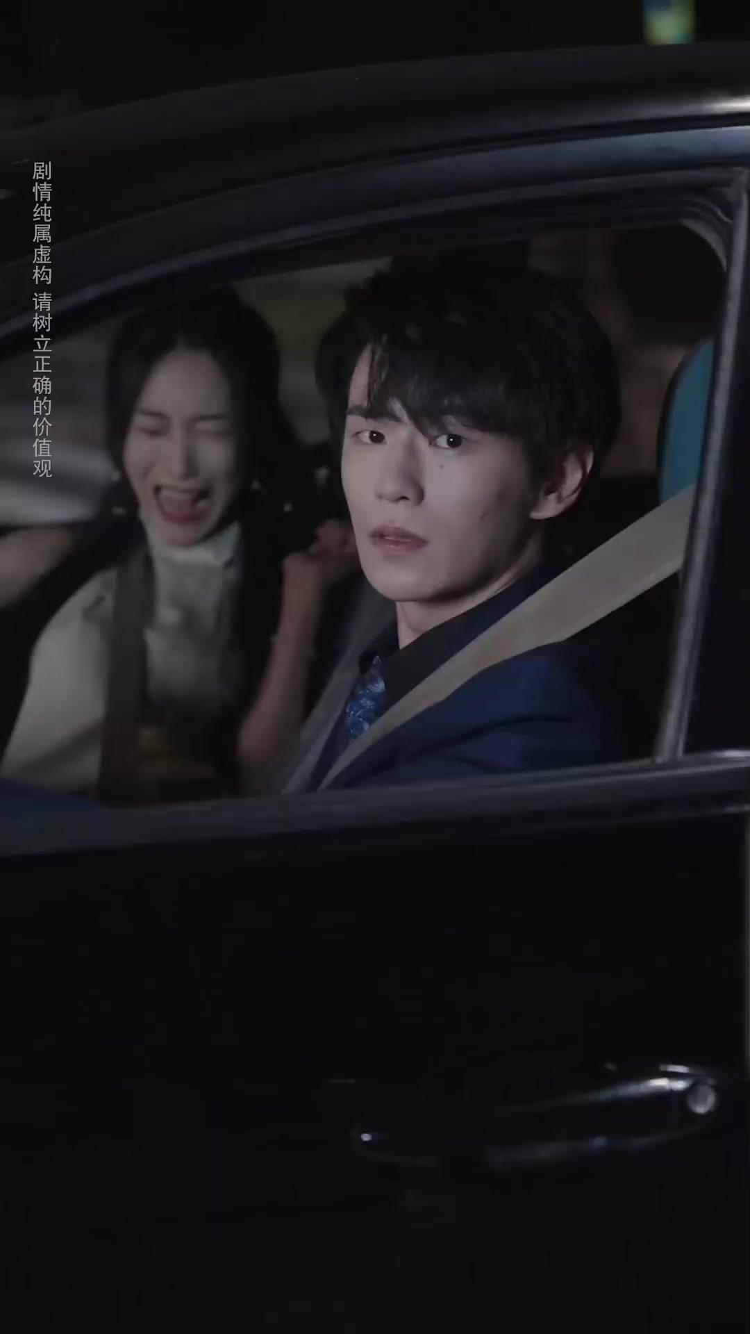 He Loves My Sis? I Swap My Groom.