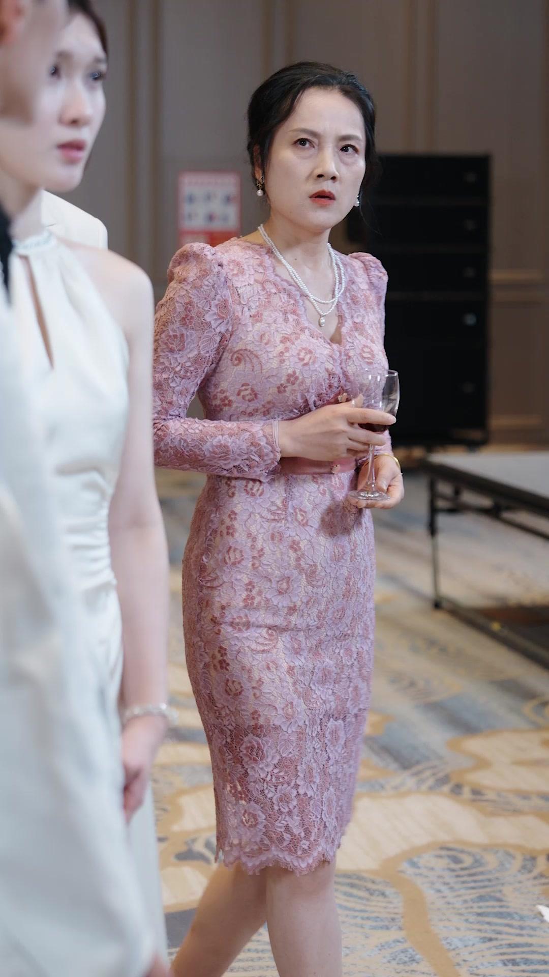 What? My "Poor" Ex is a Tycoon?