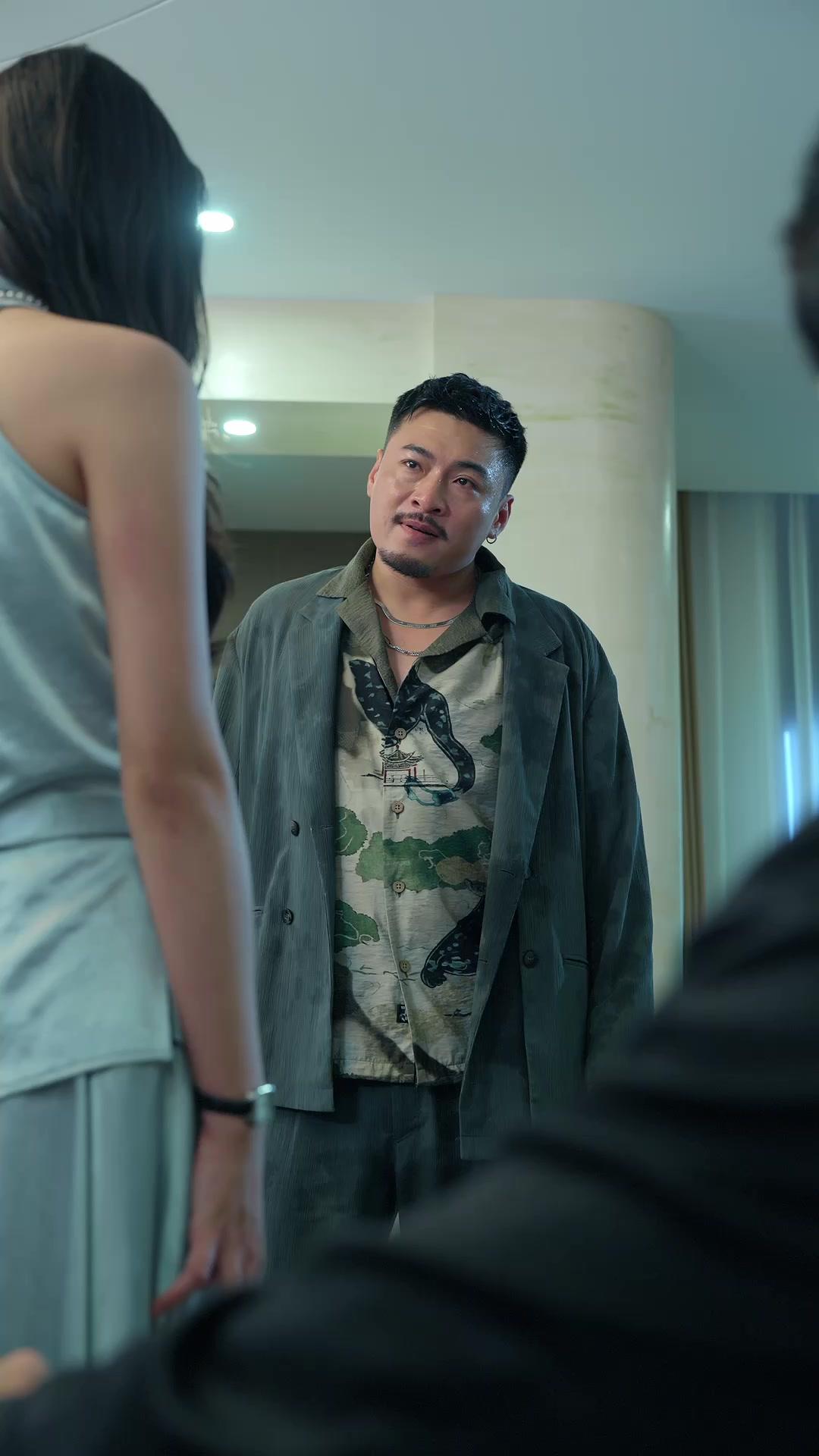 Gölgeler Senfonisinde Aşk