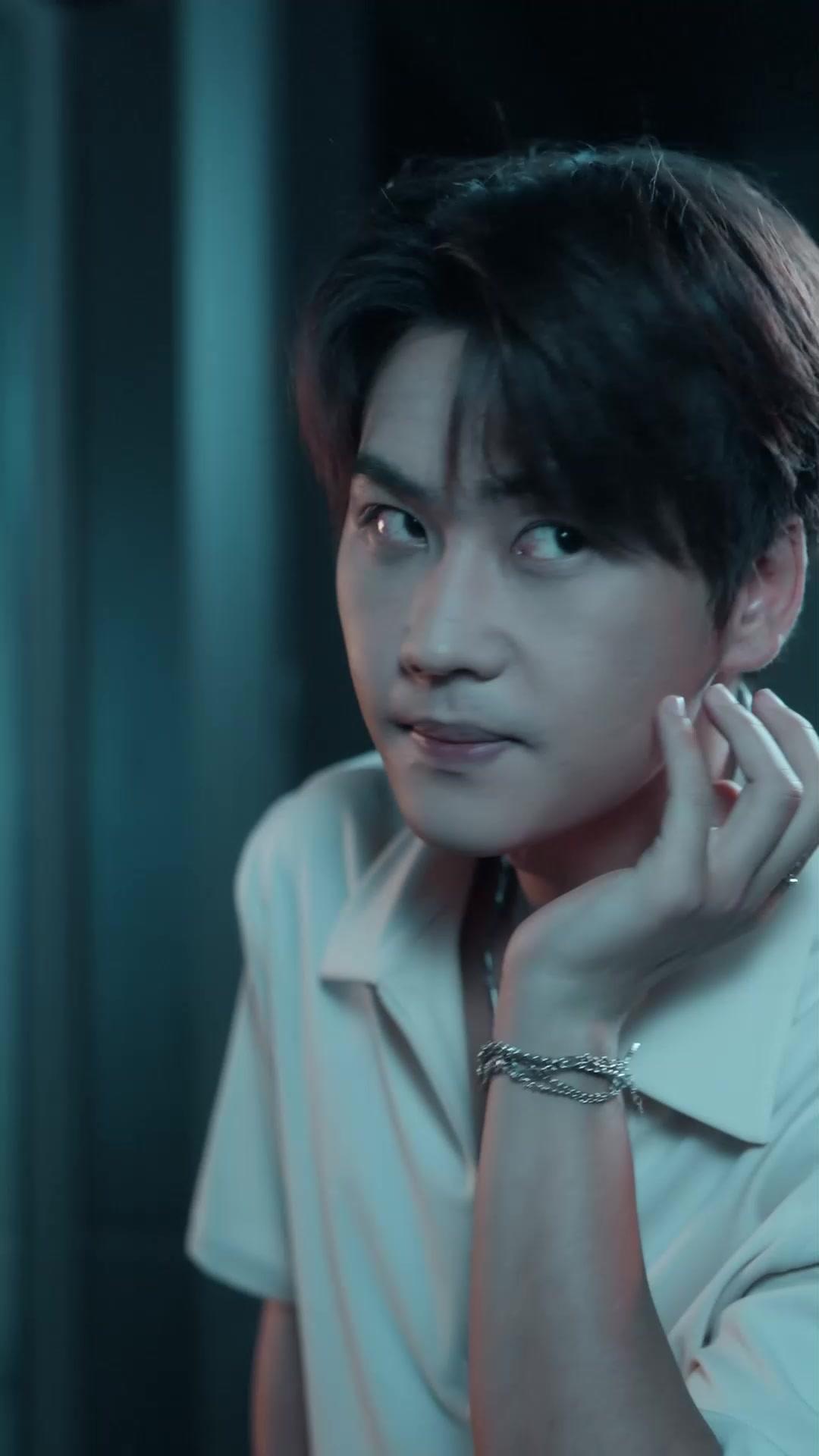 A Rainha da Escola e Eu: Redimir ou Morrer