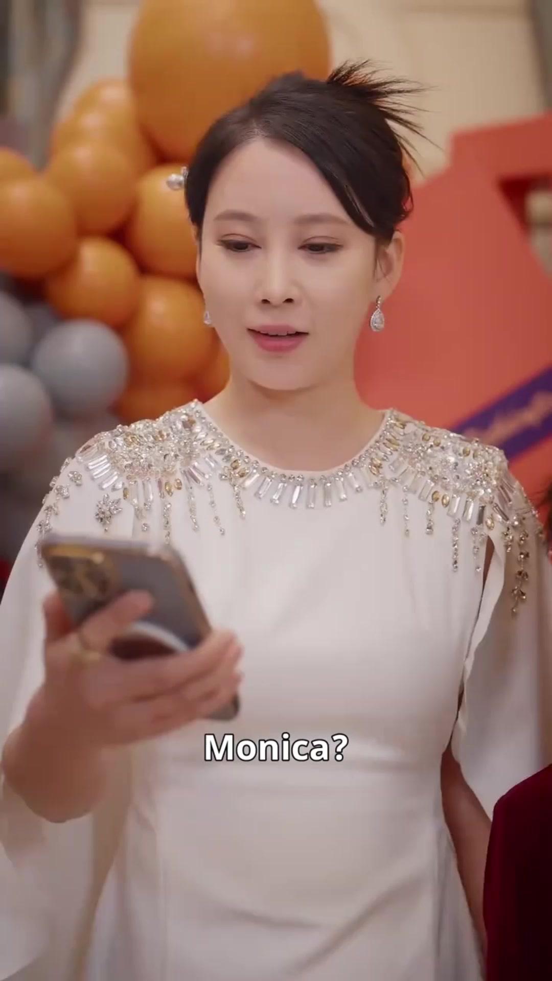 (Dubbed) Mama Bear Mode