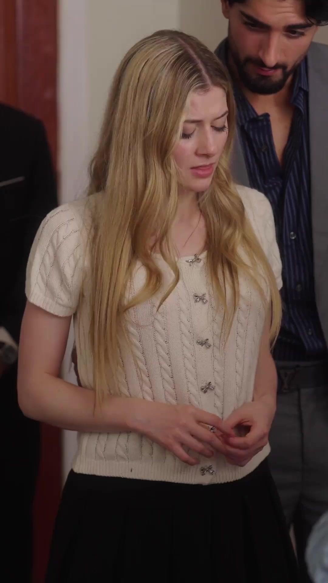 (Dublagem) Rostos Iguais: Quem é a Verdadeira Noiva?