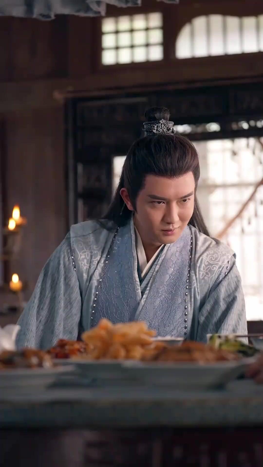 ضربة سيف قاضية تقطع علاقة العاشق