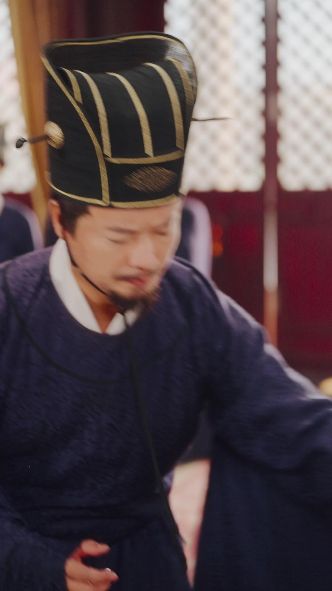 Regina Rinata: Fiamma della Vendetta