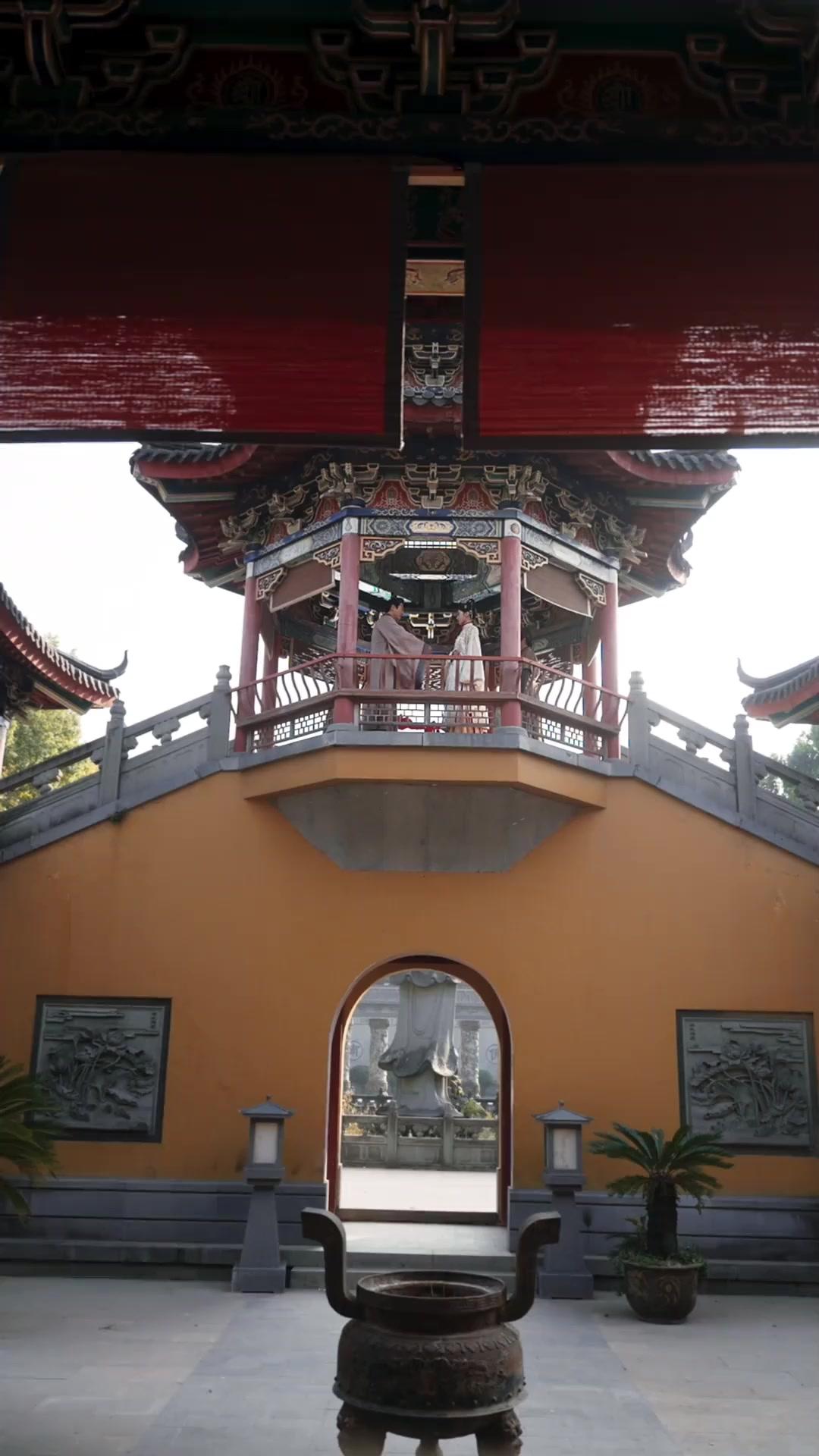 This Lady Slays the Game