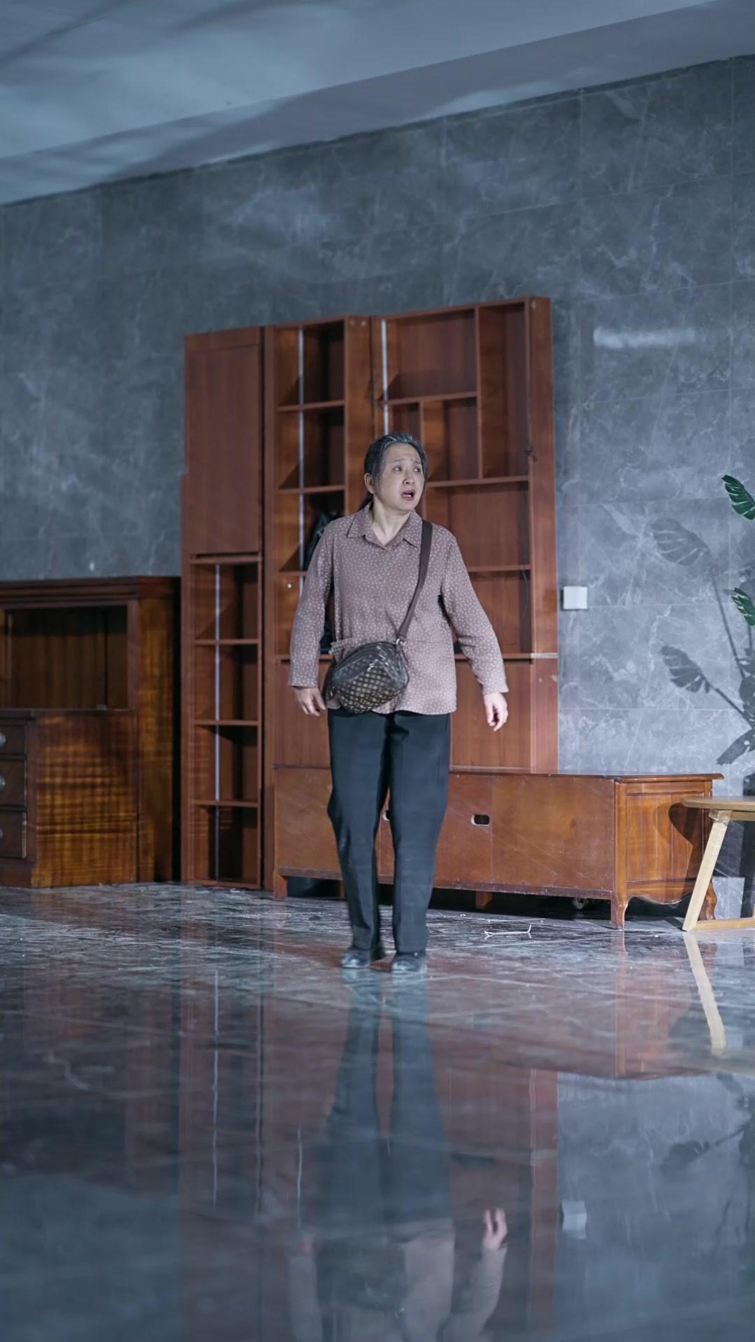 壊れた家を出る日