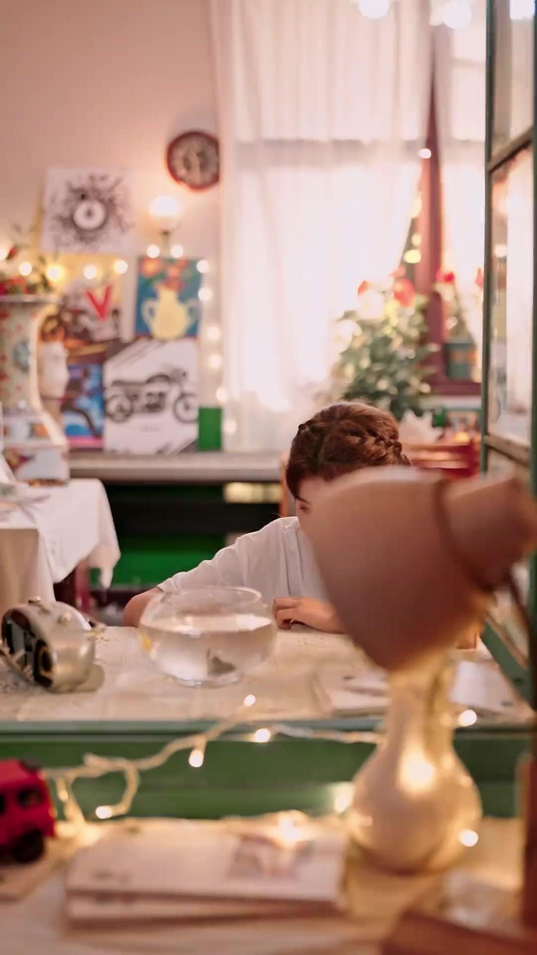 กรงทองซ่อนรัก