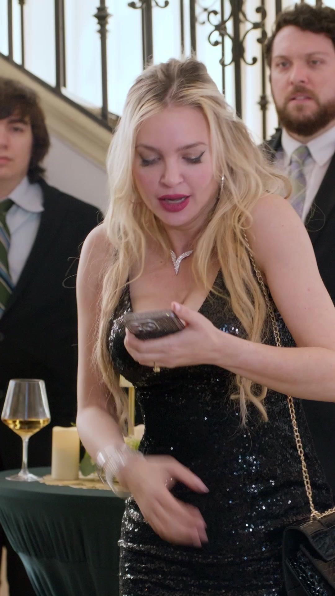 The Rose Comes With Thorns-2