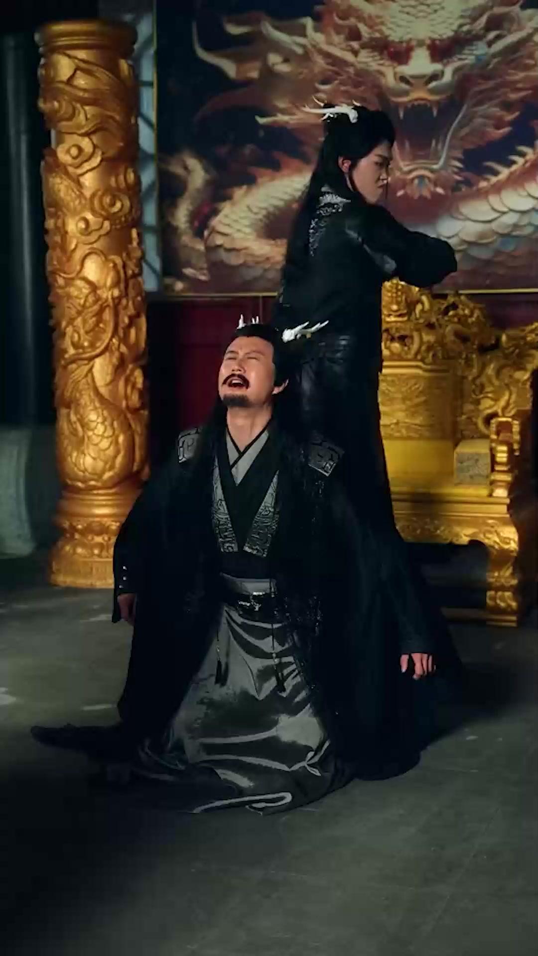 Yüce Altın Ejder'in Doğumu ve İntikam Ateşi