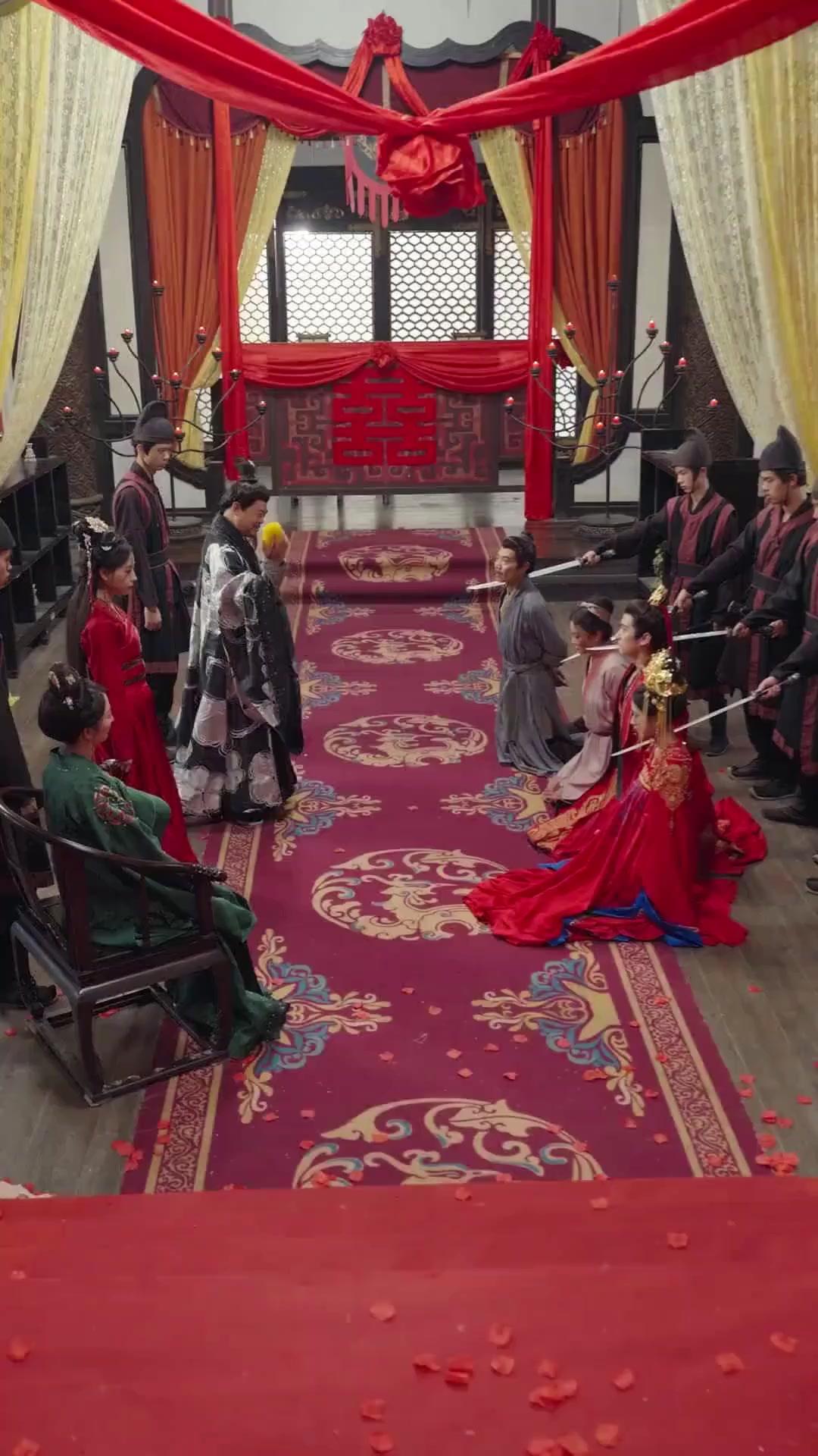 (Dubbed)Who's the Real Queen?