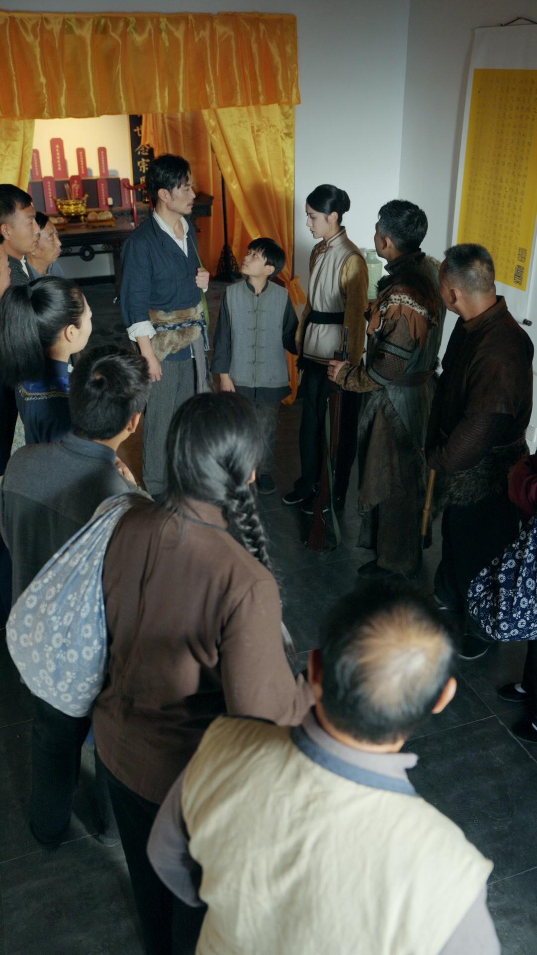 哀牢山驚魂人面熊