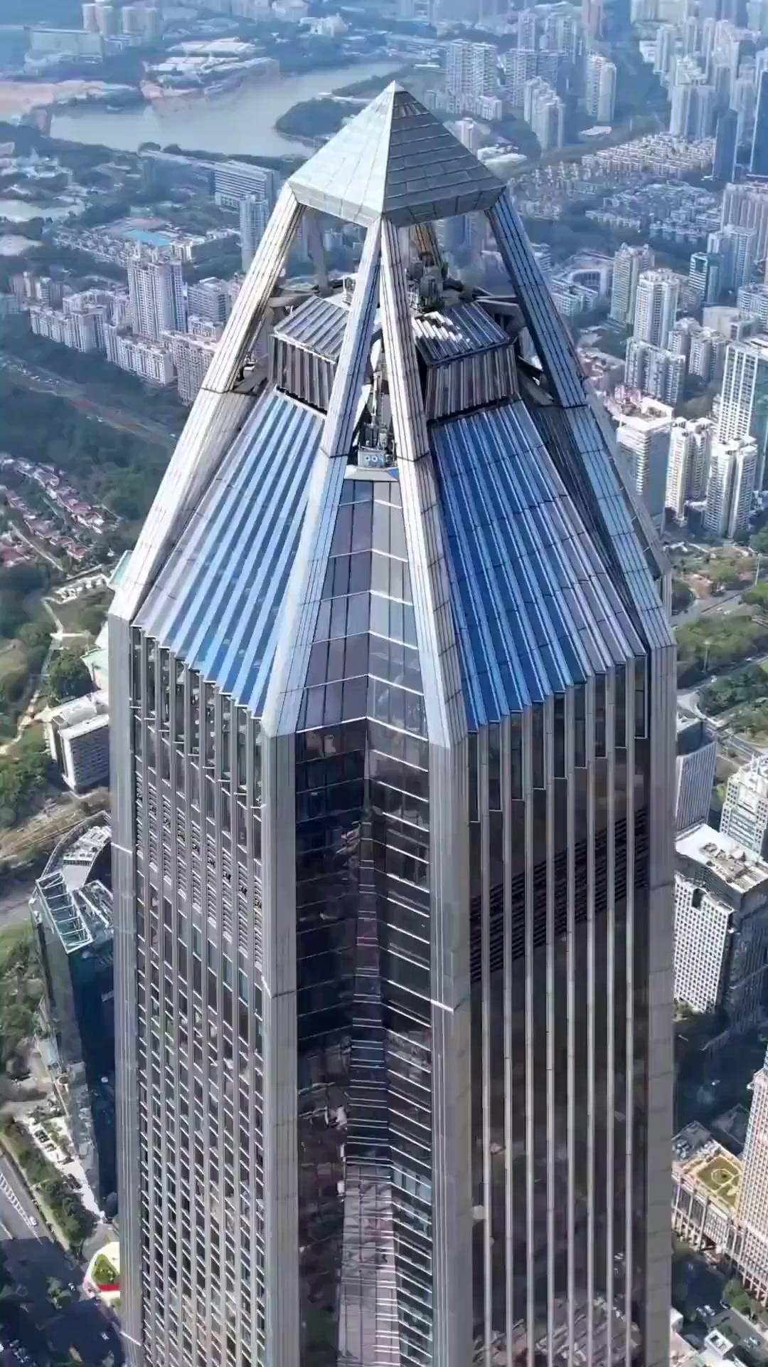 (Dubbed)Spoiled Brat vs. the Wrong Family