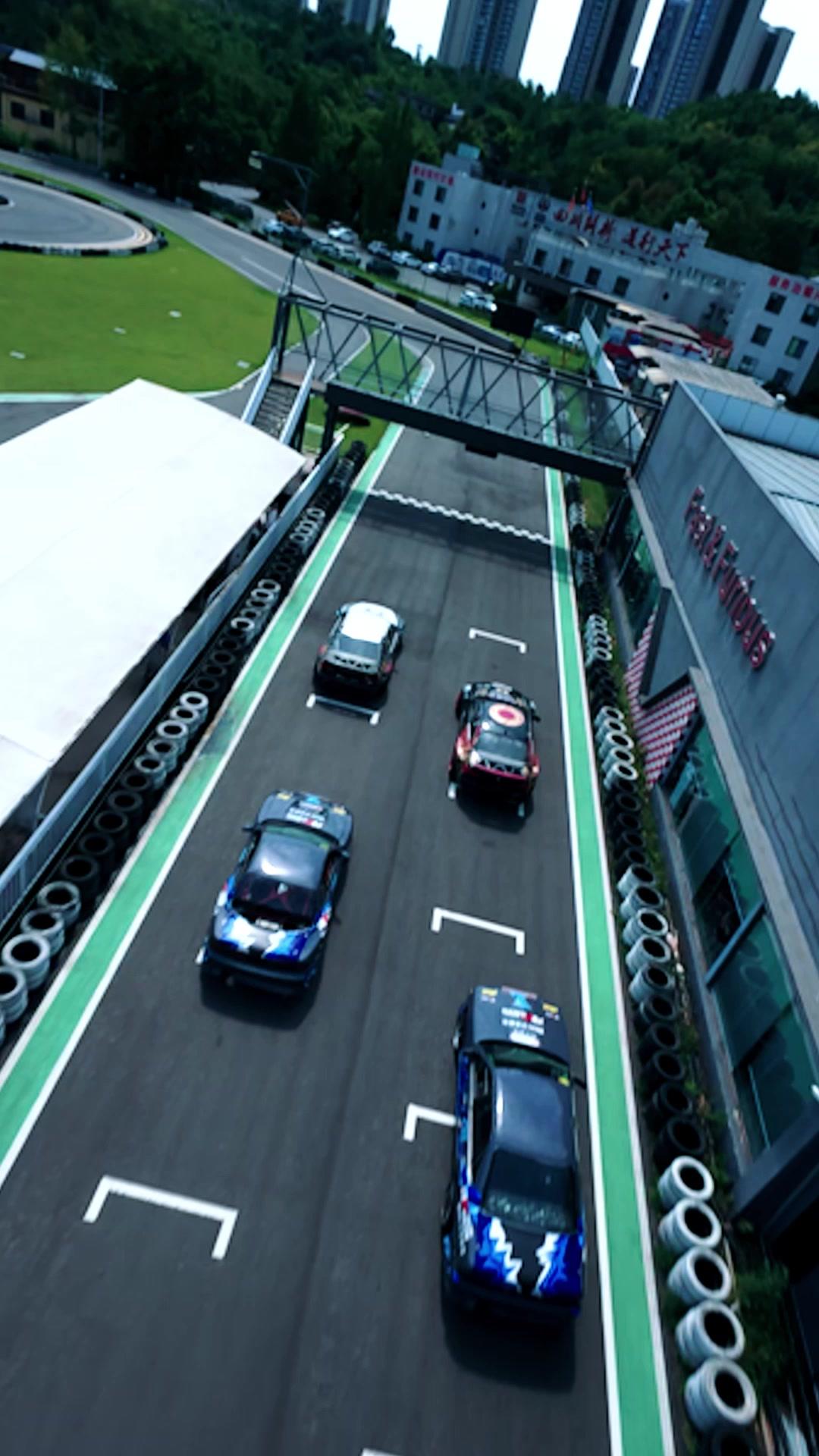 雲知我心，你不知