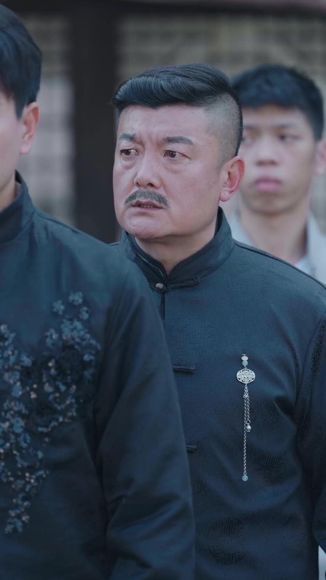 عابث سرق قلبي