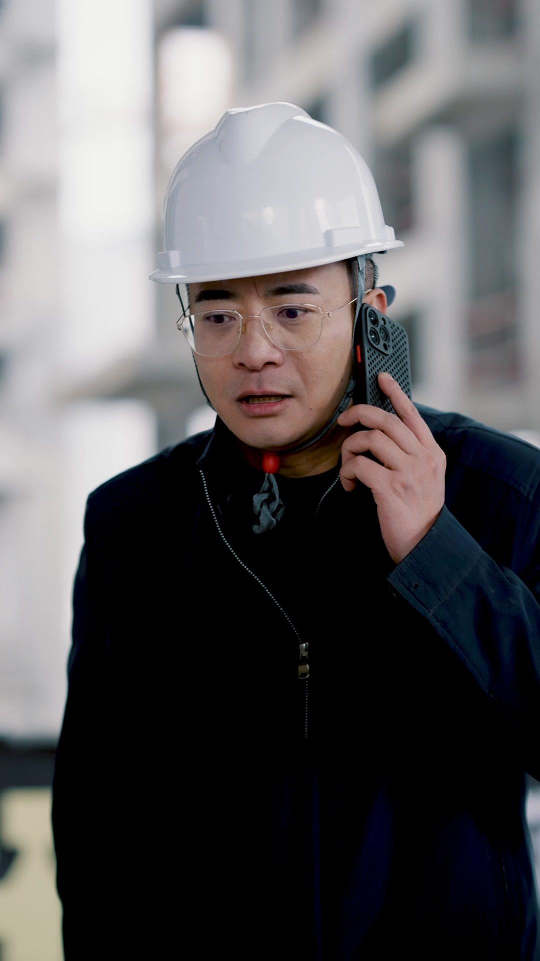 ¡El heredero tomará cartas!