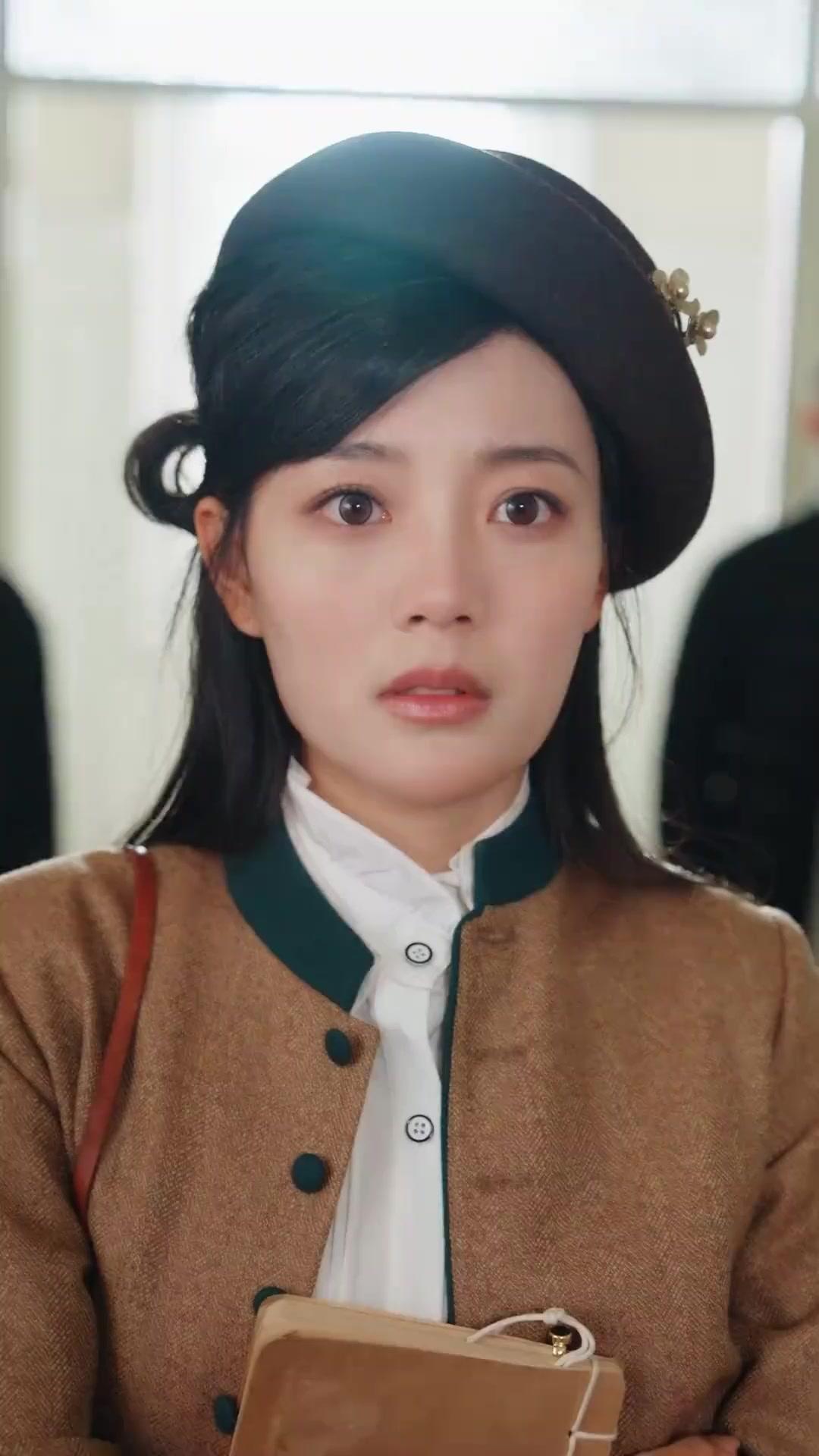 Ánh Trăng Soi Lối Thuyền Về