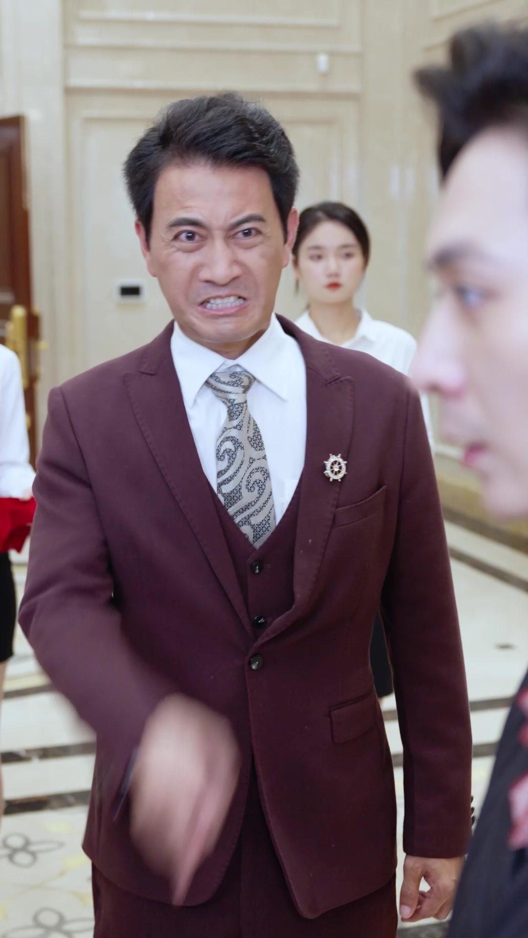 Secret King, Surprise Dad!