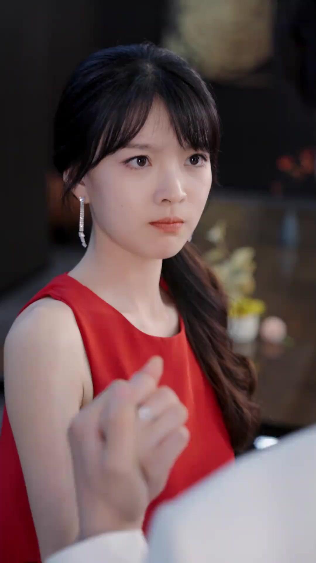 새장 속의 그녀