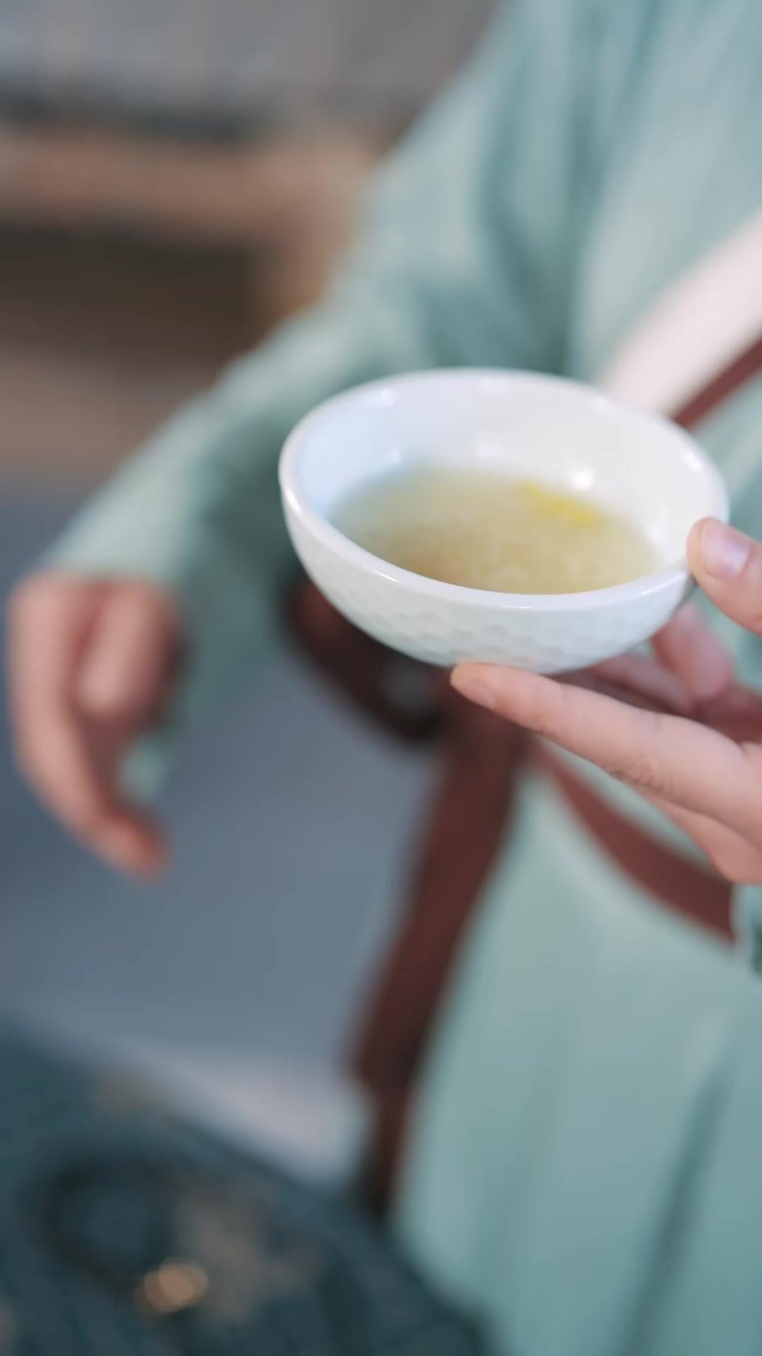  Putri Hoki Bikin Heboh Istana