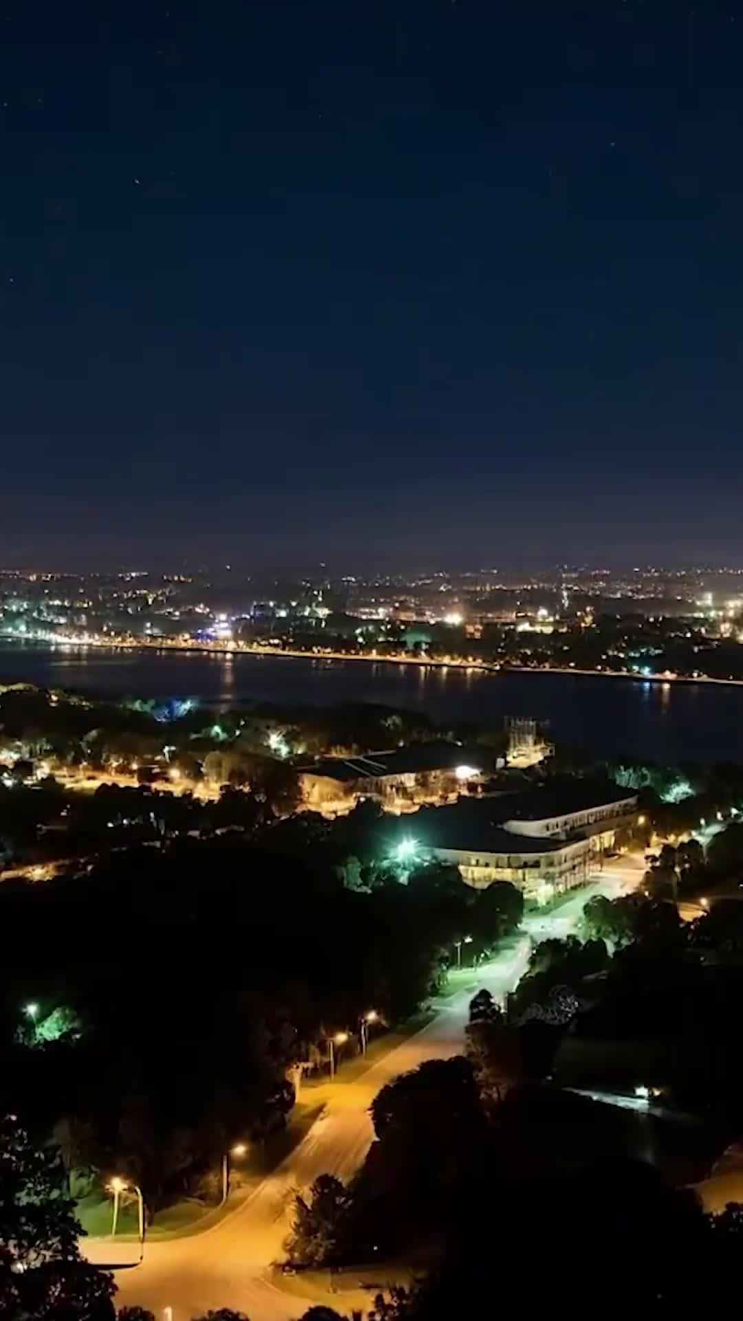 العنقاء السجينة