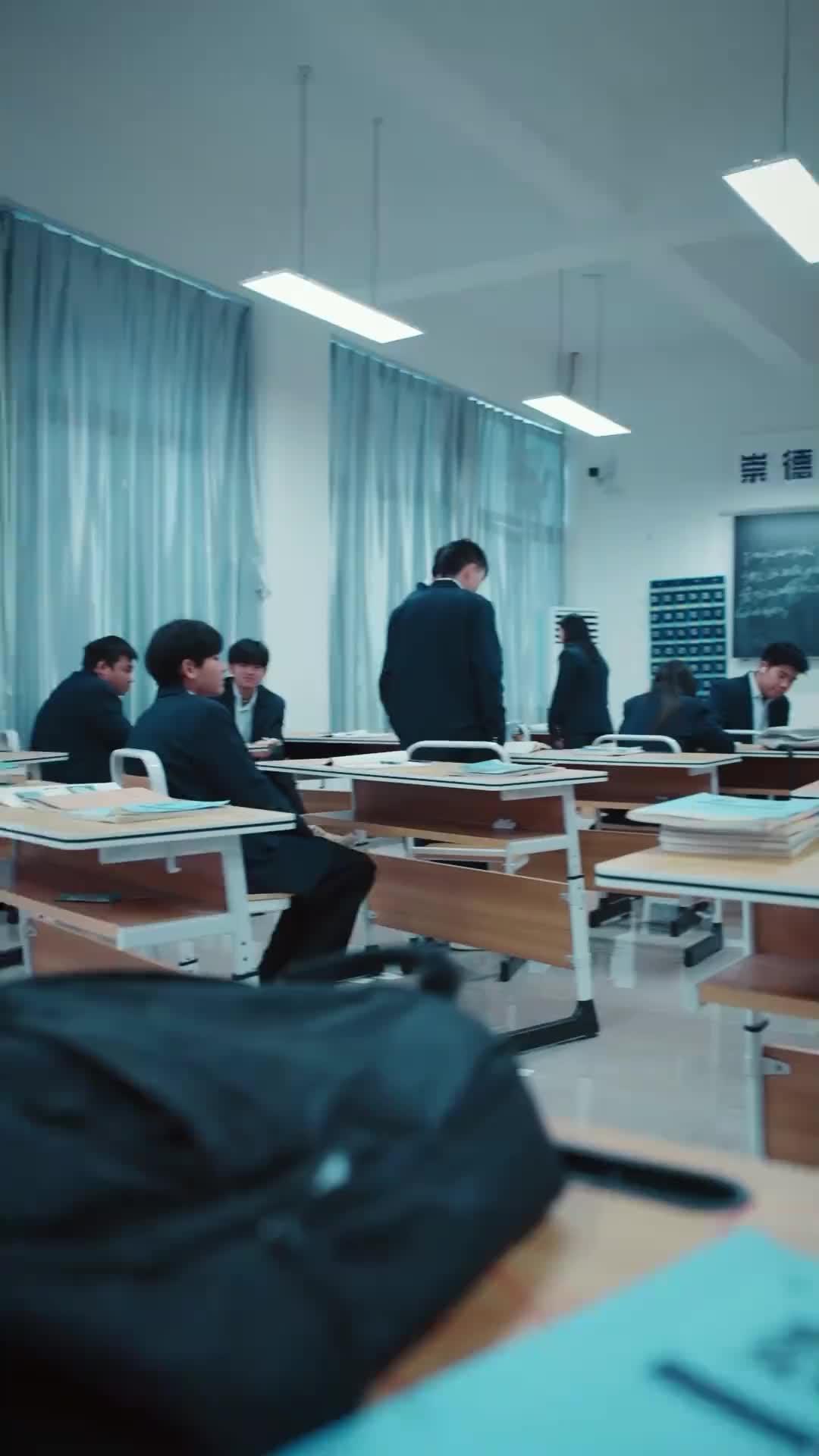 (Dubbed) New Kid? He's a Mafia Heir!