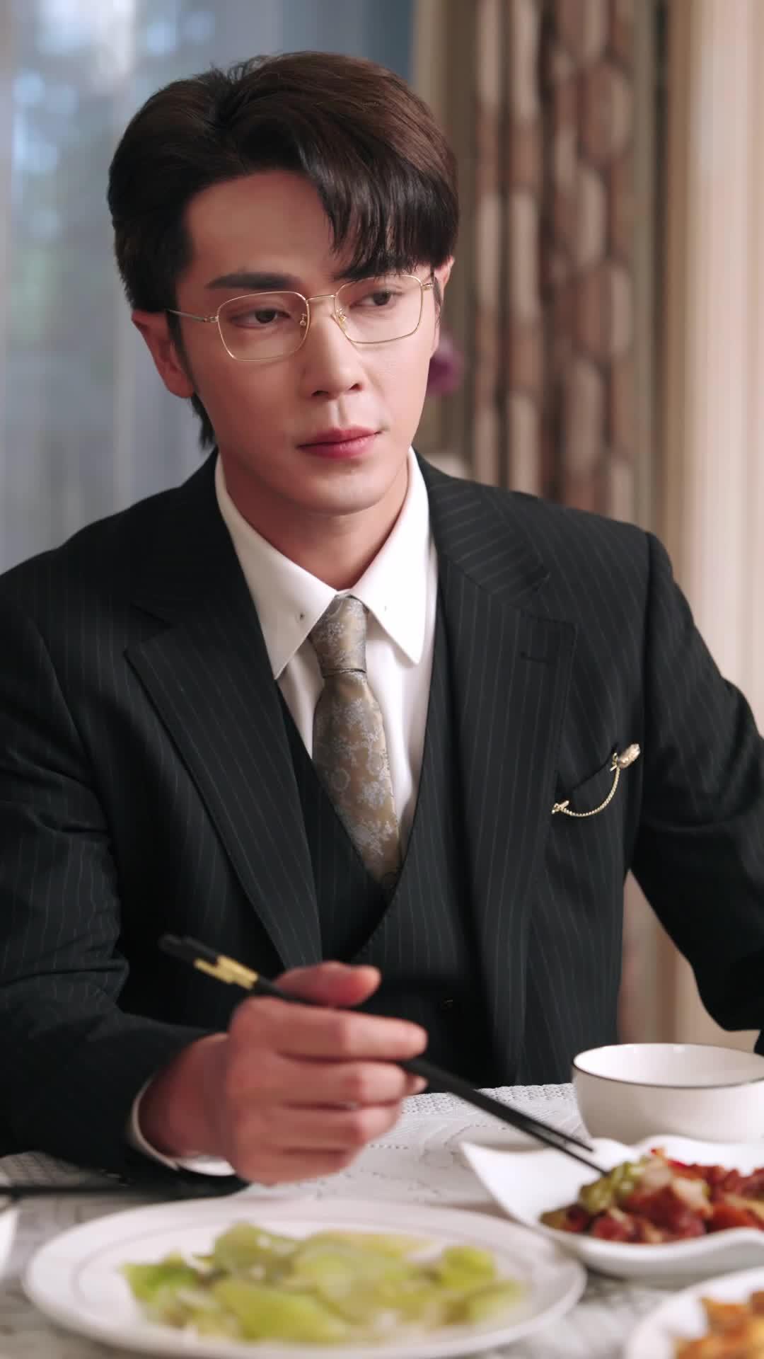 Oops Baby, Hello Boss