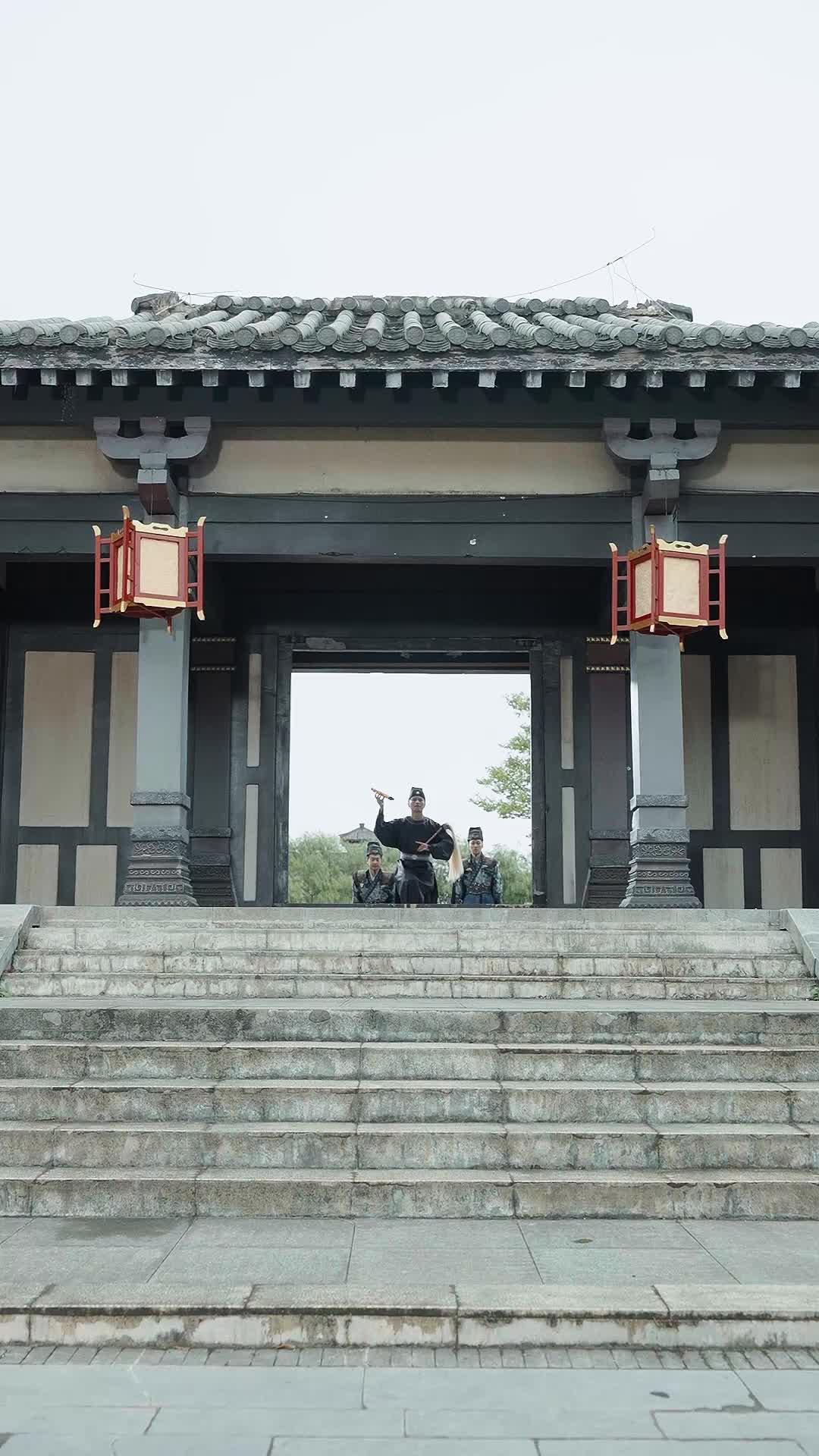 الشهرة من بوابة الطب