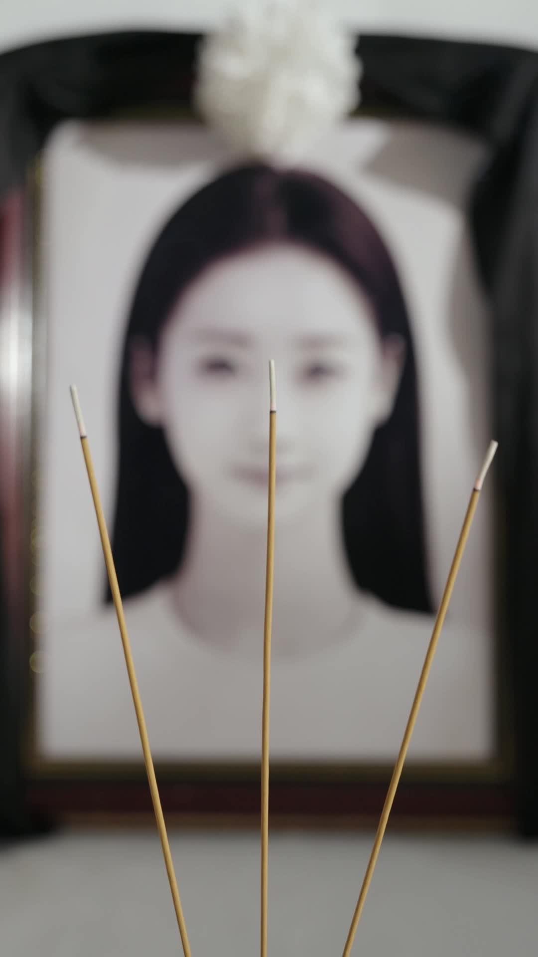 冷眼旁觀妳的末日